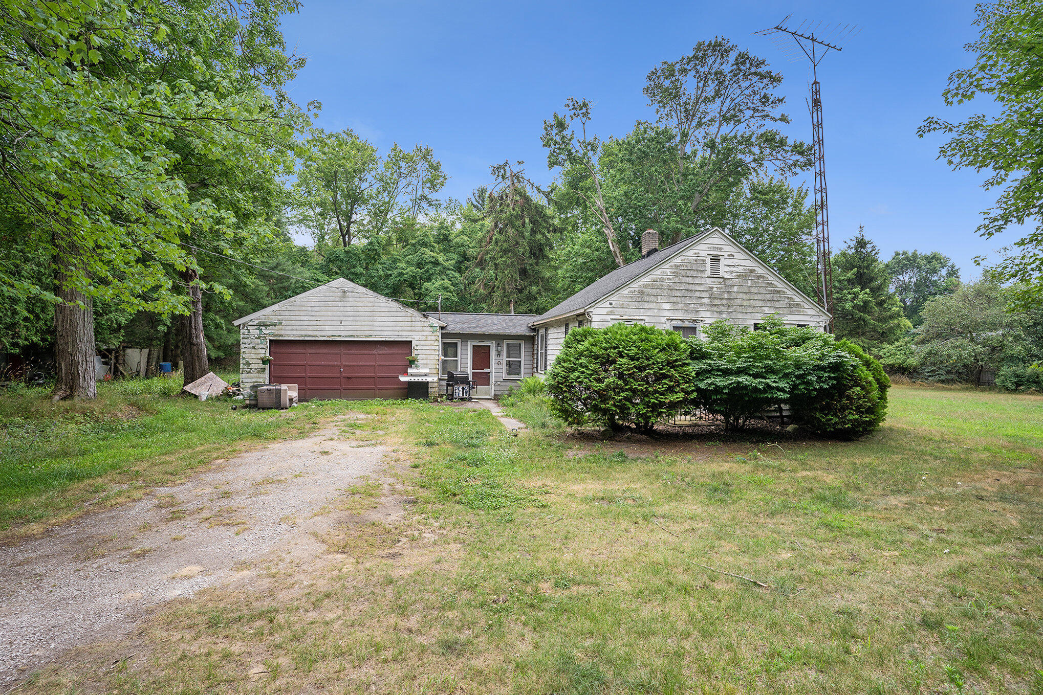 1103 W Mt Garfield Road Norton Shores MI 49441