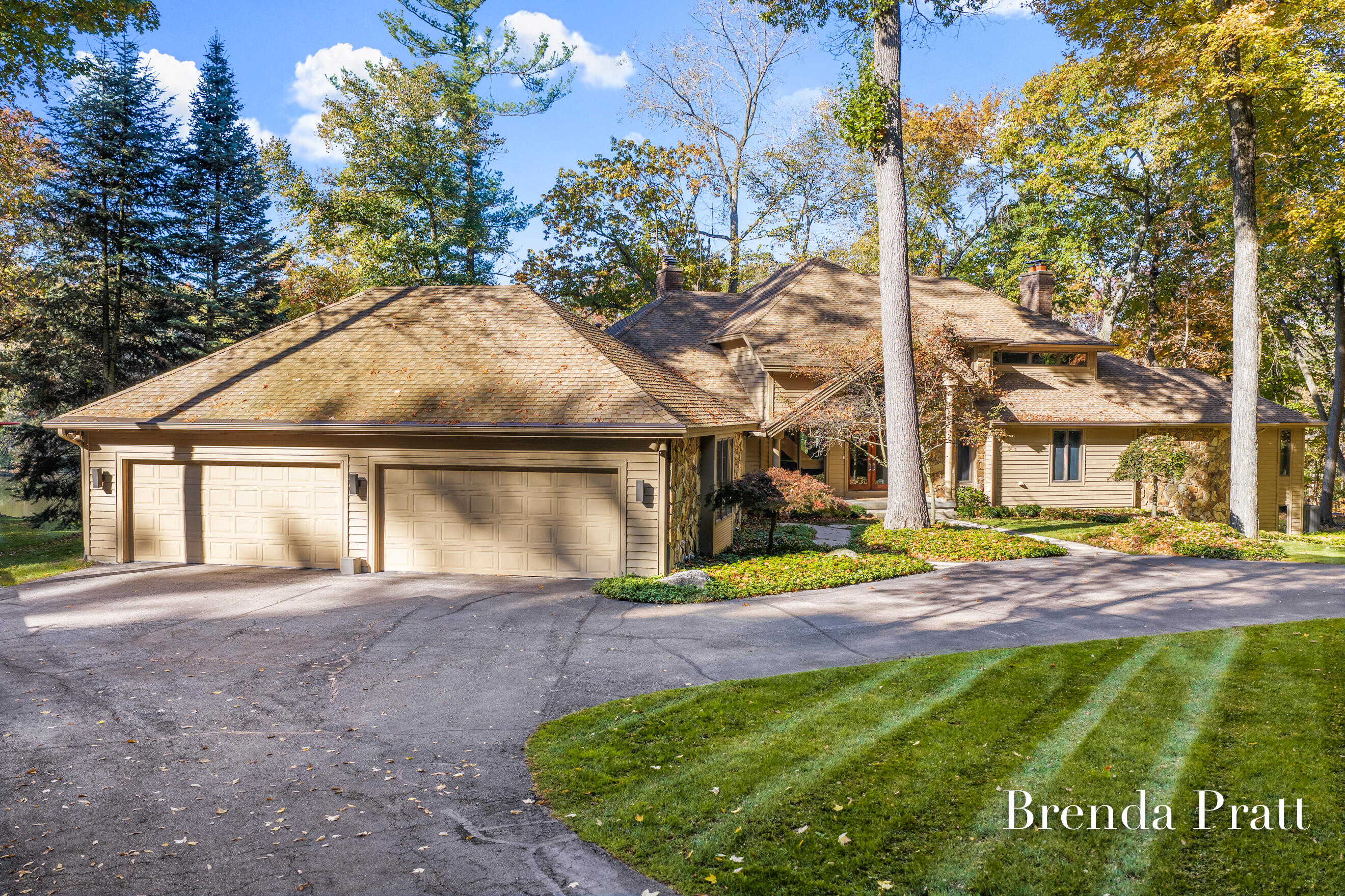 2009 Timber Trail Drive SE Ada MI 49301
