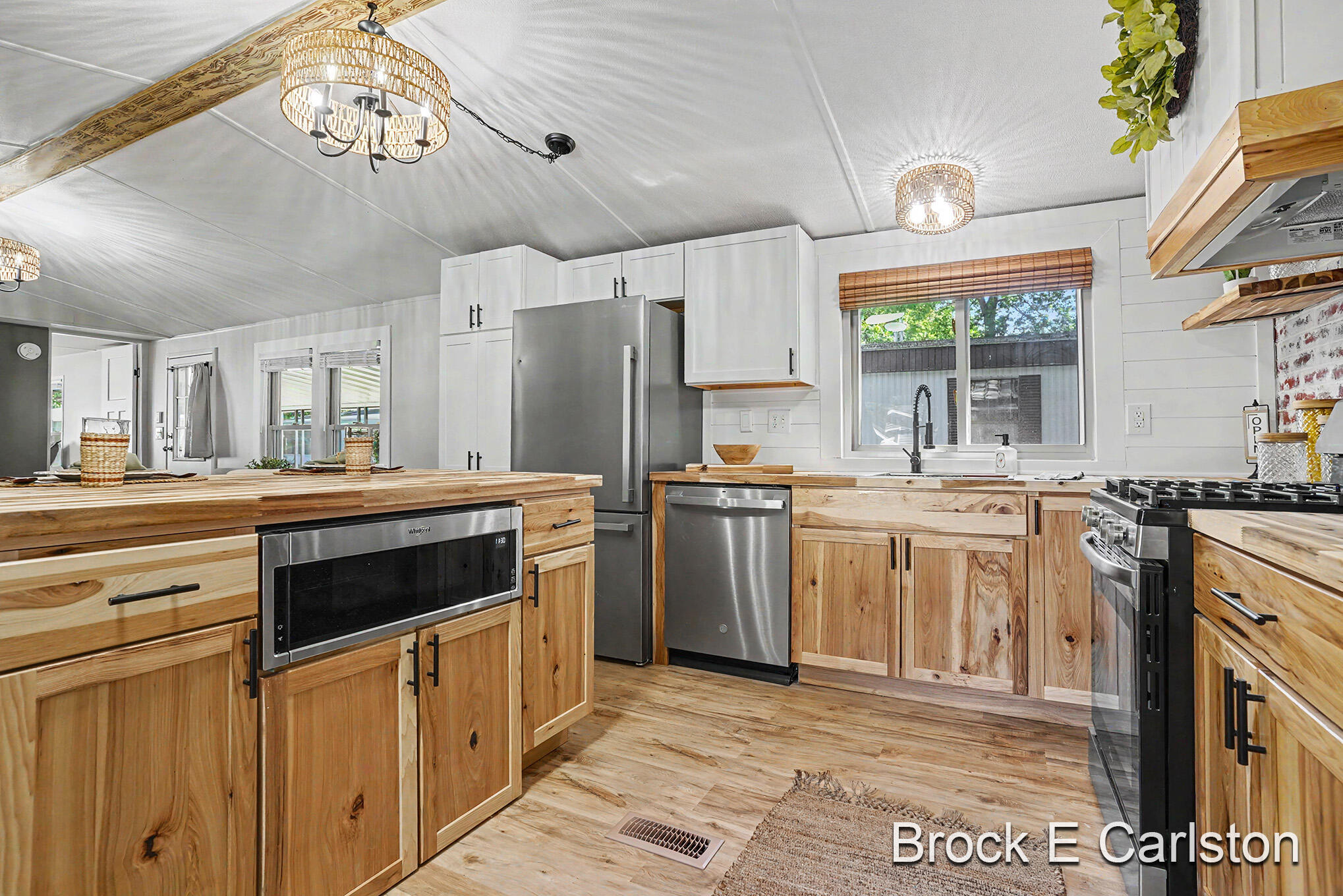 1161 Calgary Drive Norton Shores MI 49444