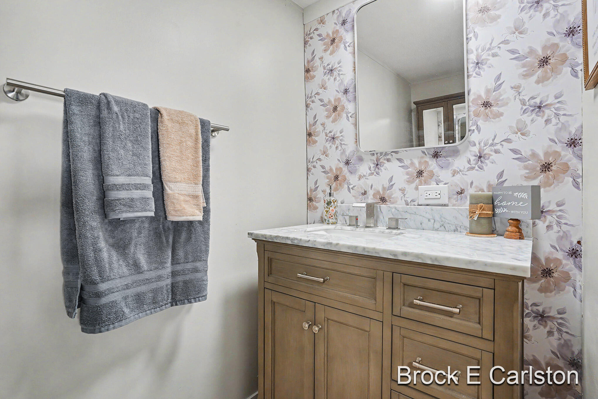 1161 Calgary Drive Norton Shores MI 49444