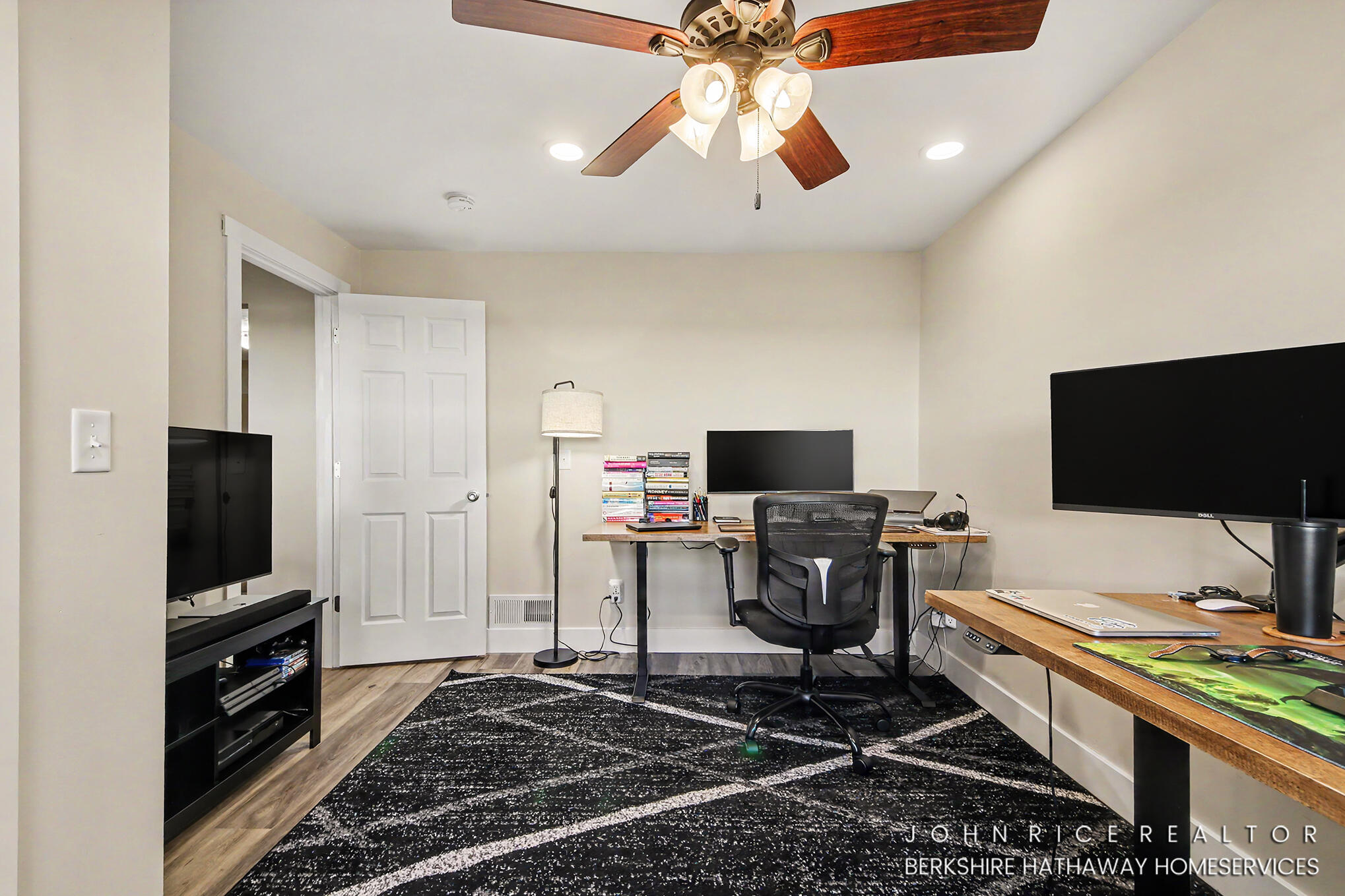 6009 N Bear Den Trail Muskegon MI 49444