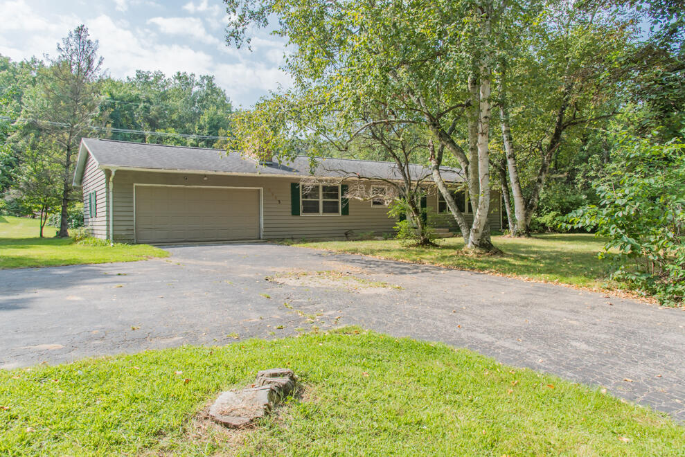 8605 W F Avenue Kalamazoo MI 49009