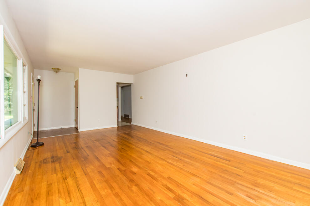 8605 W F Avenue Kalamazoo MI 49009