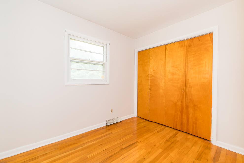 8605 W F Avenue Kalamazoo MI 49009