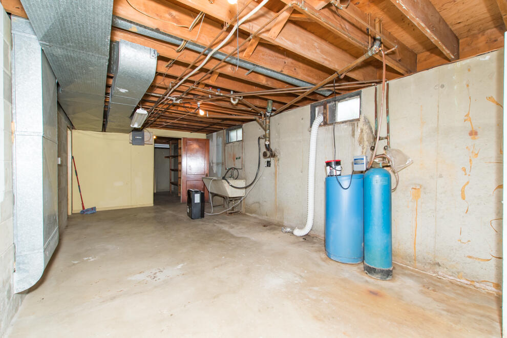8605 W F Avenue Kalamazoo MI 49009