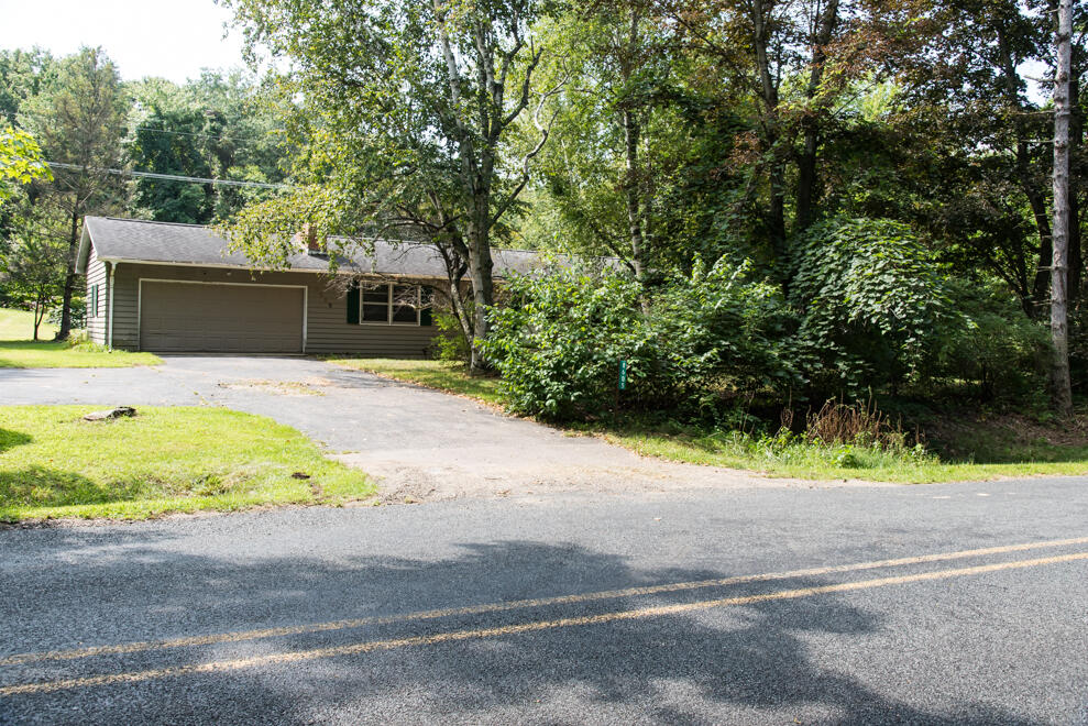 8605 W F Avenue Kalamazoo MI 49009