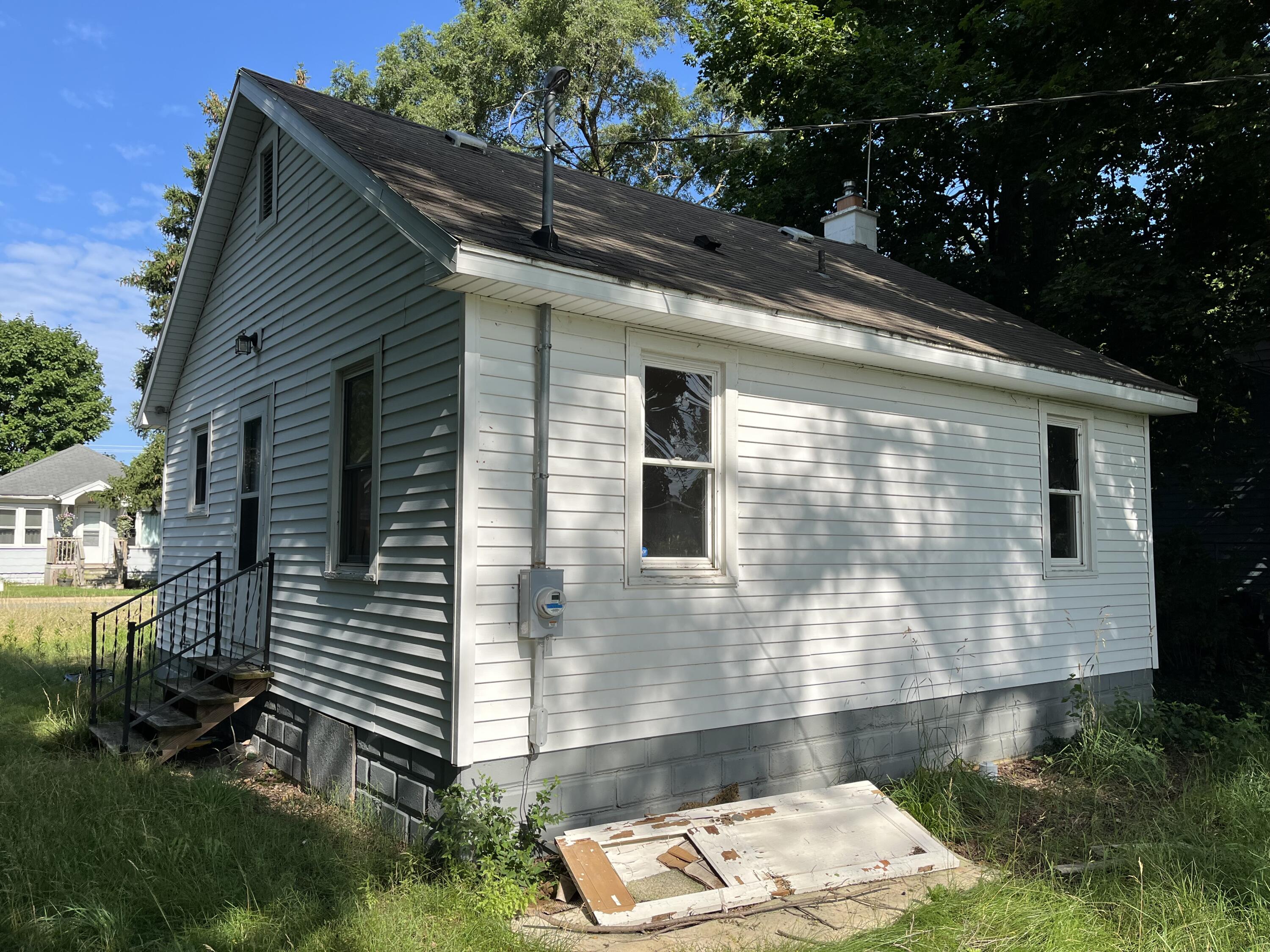 3871 Main Street Benton Harbor MI 49022