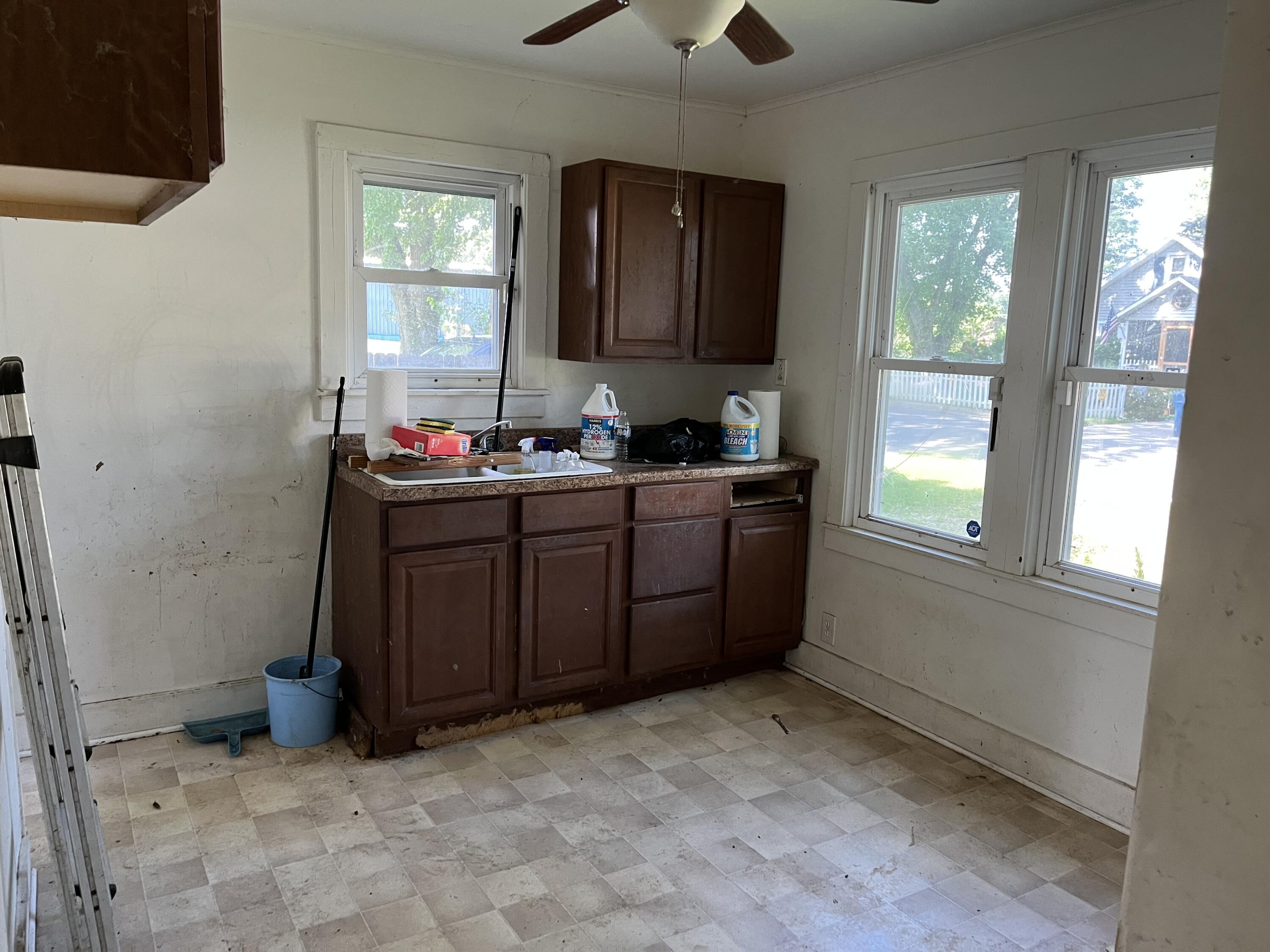 3871 Main Street Benton Harbor MI 49022