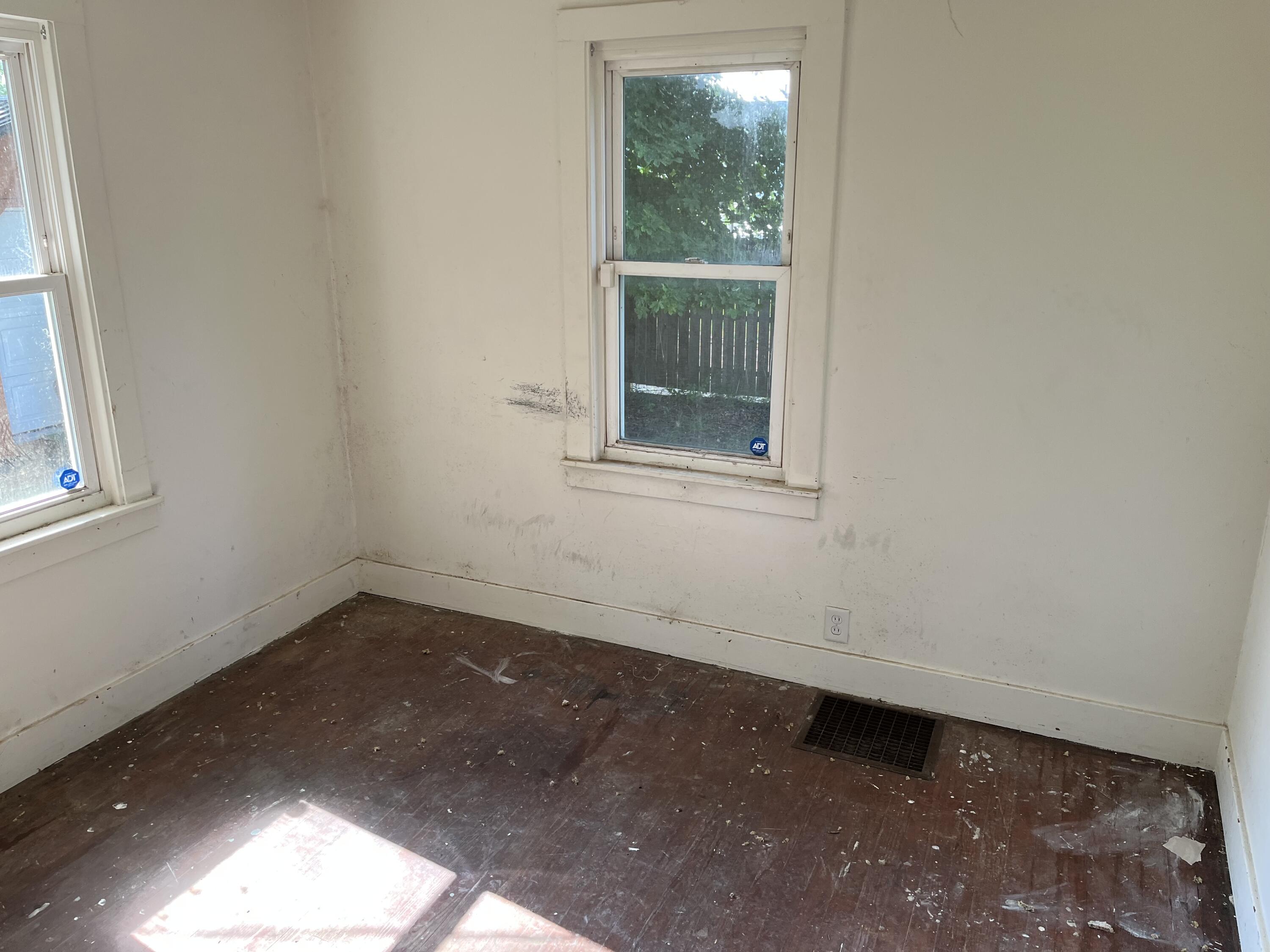3871 Main Street Benton Harbor MI 49022