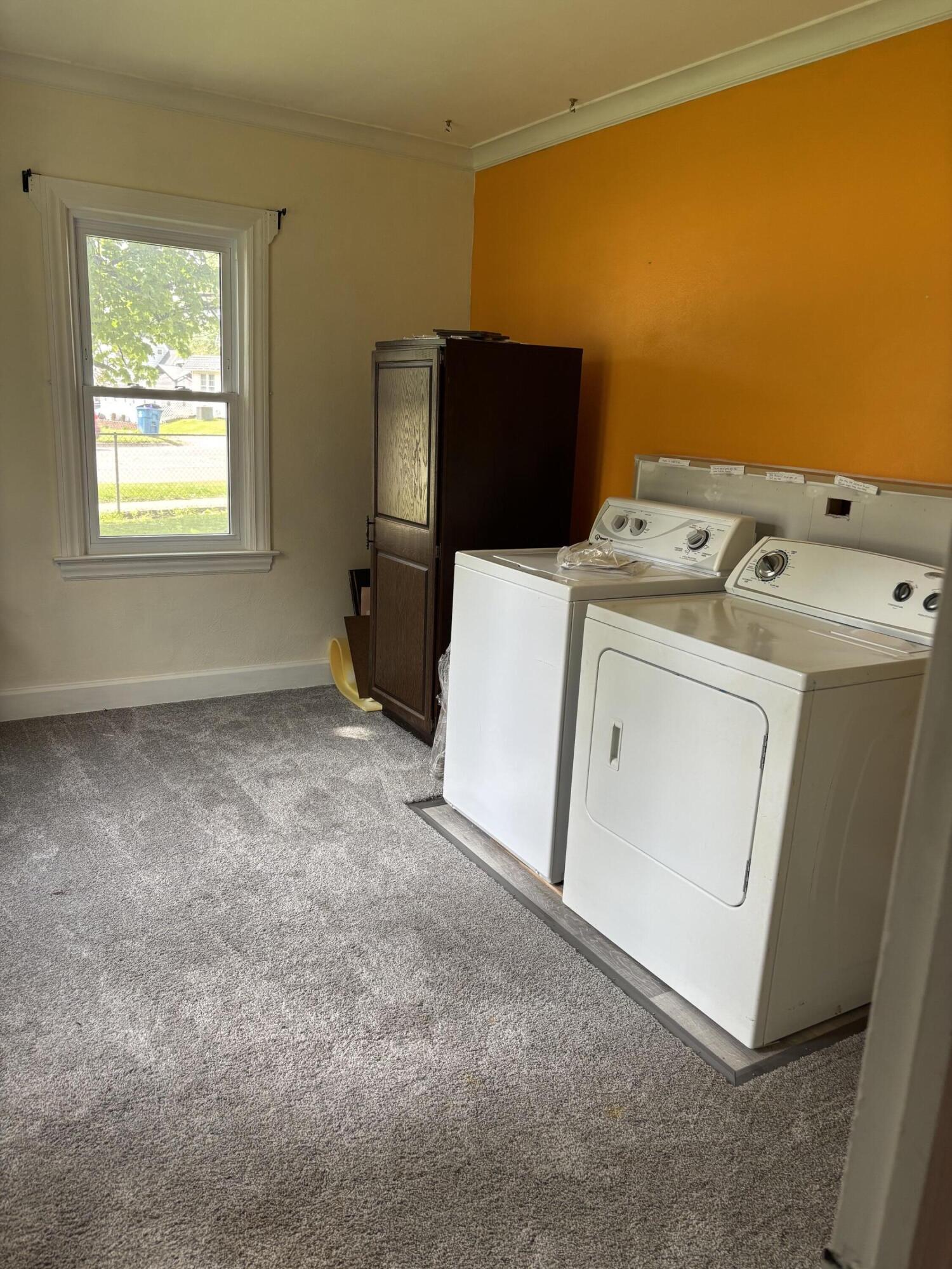 904 Homecrest Avenue Kalamazoo MI 49001