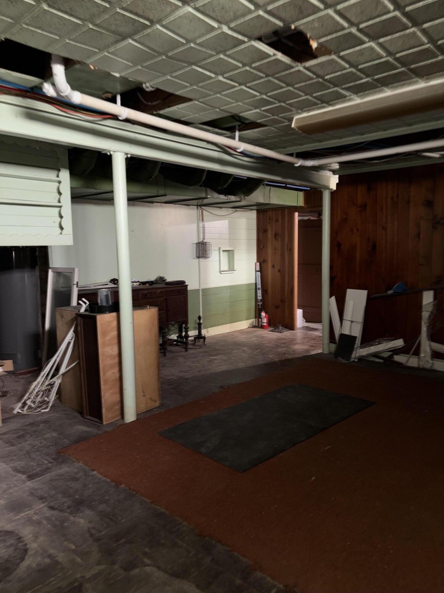 904 Homecrest Avenue Kalamazoo MI 49001