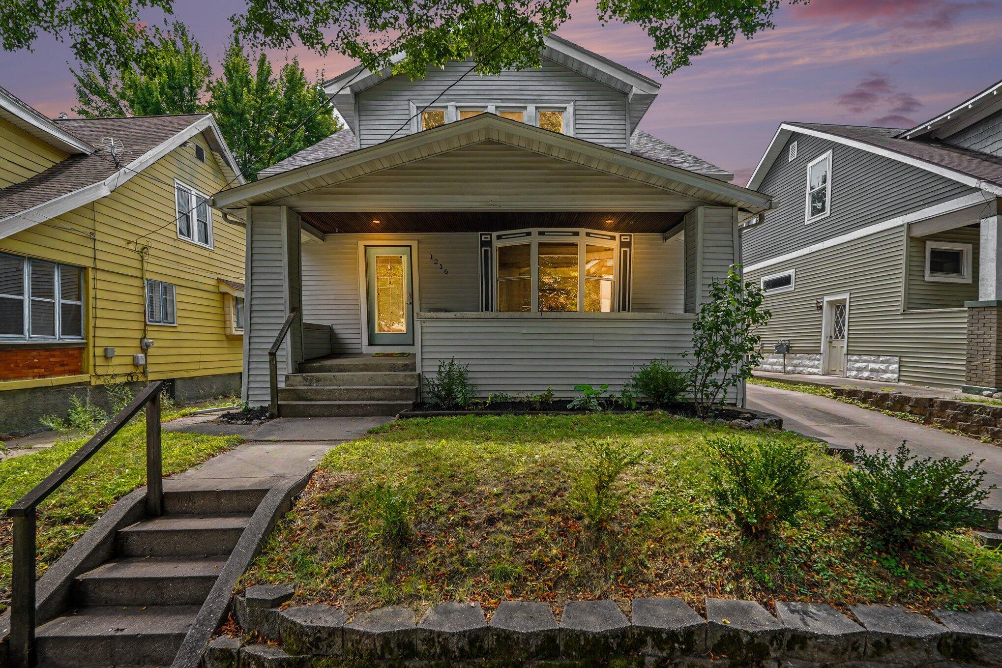 1216 Hovey Street SW Grand Rapids MI 49504