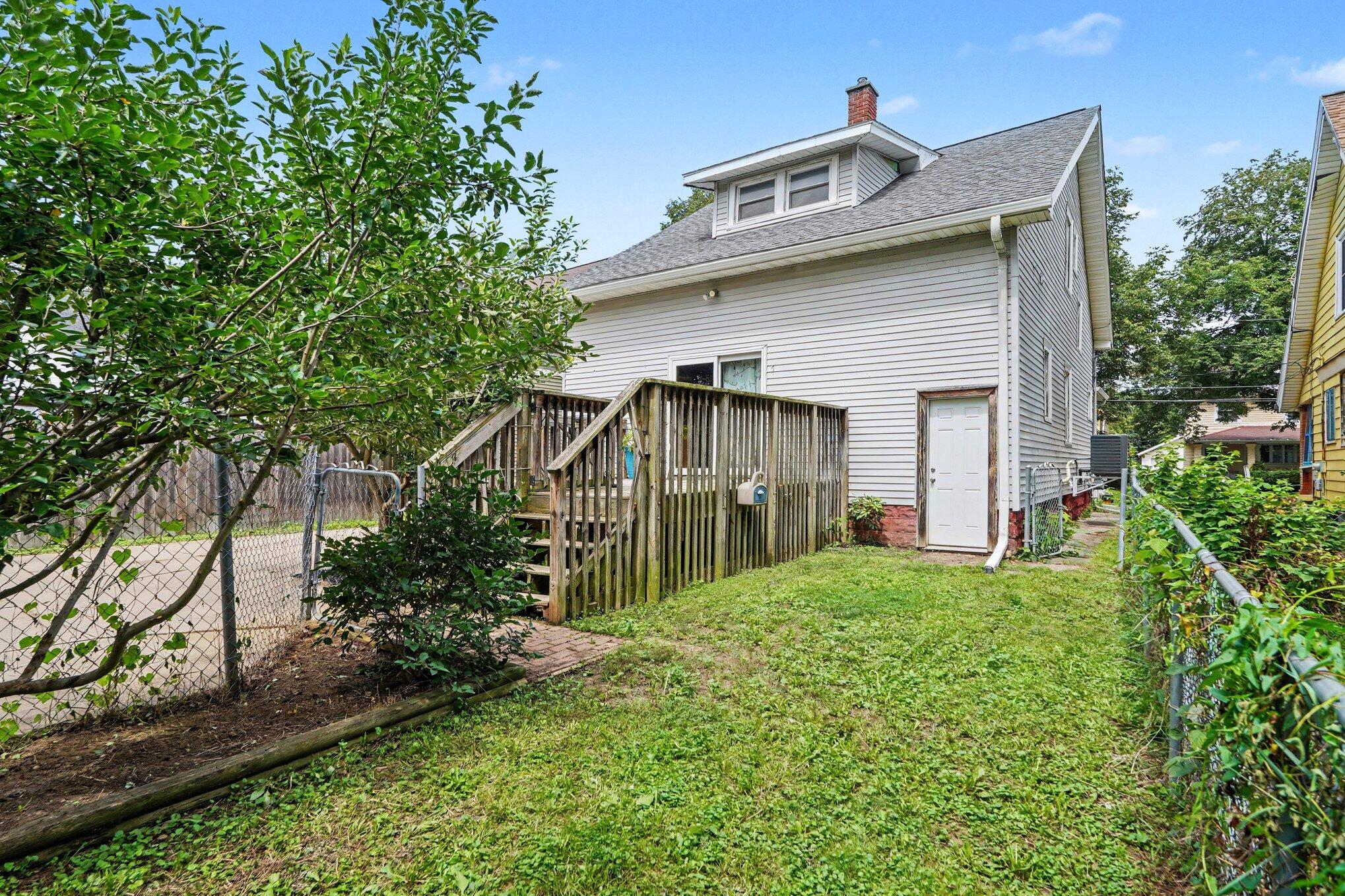 1216 Hovey Street SW Grand Rapids MI 49504
