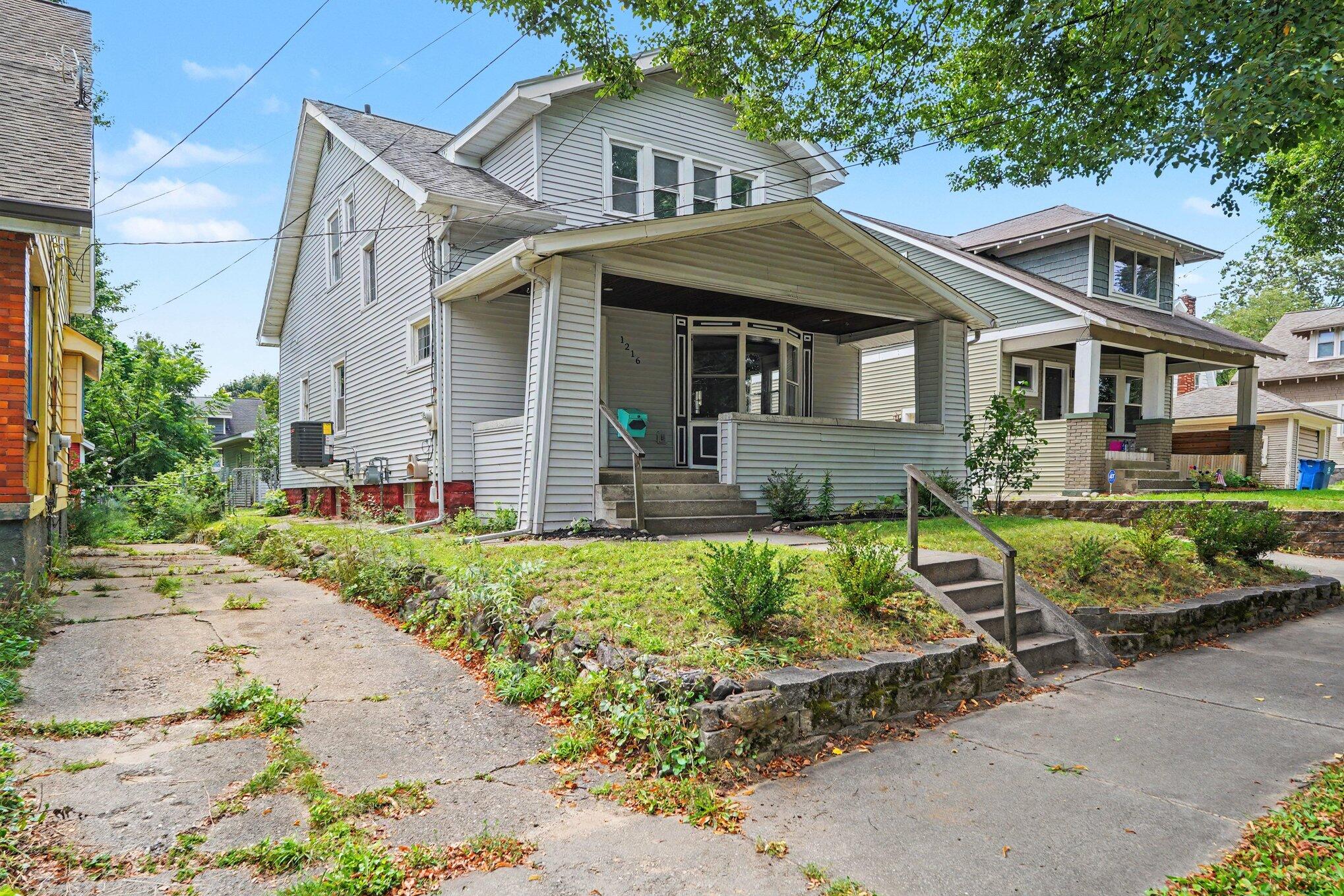 1216 Hovey Street SW Grand Rapids MI 49504
