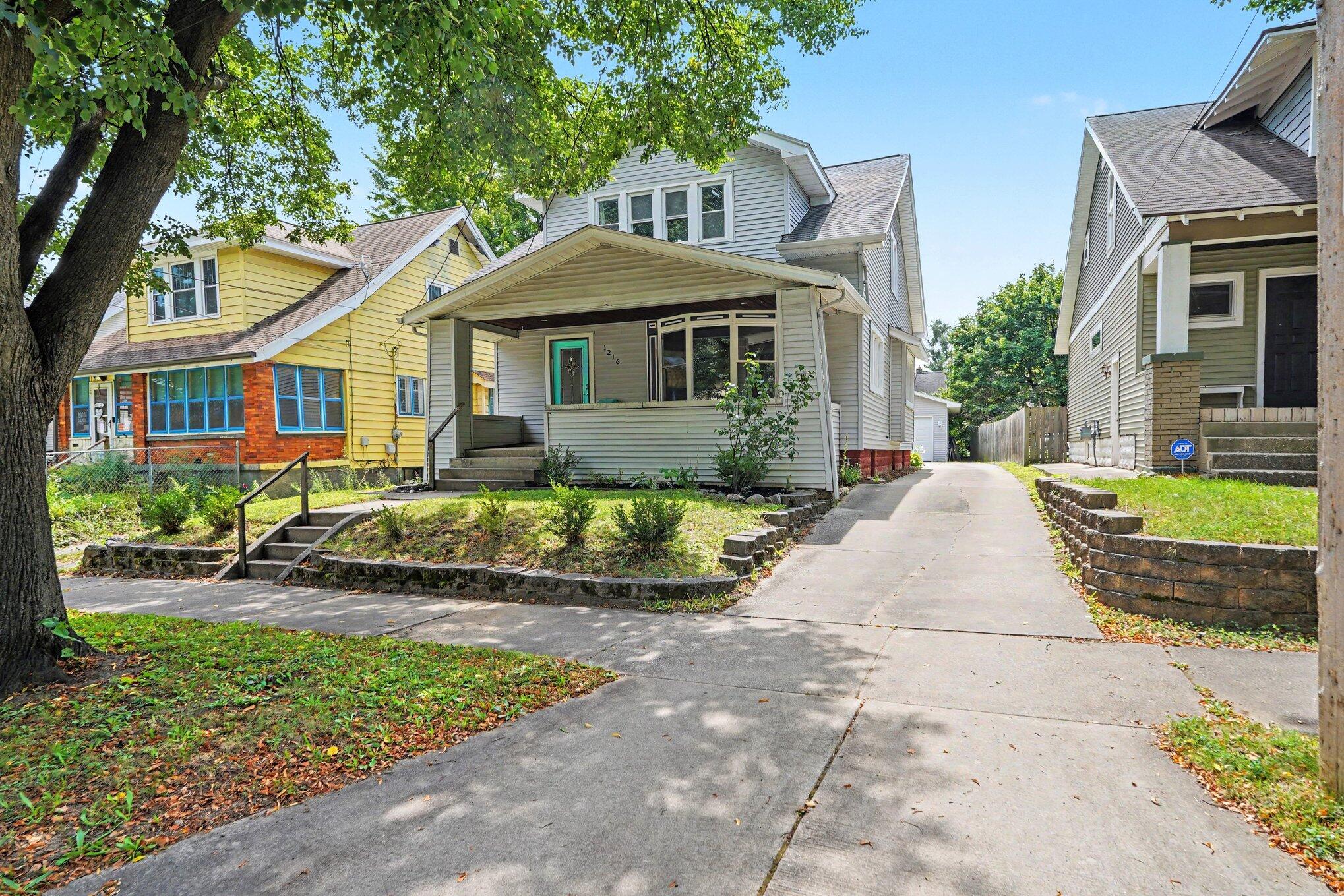 1216 Hovey Street SW Grand Rapids MI 49504