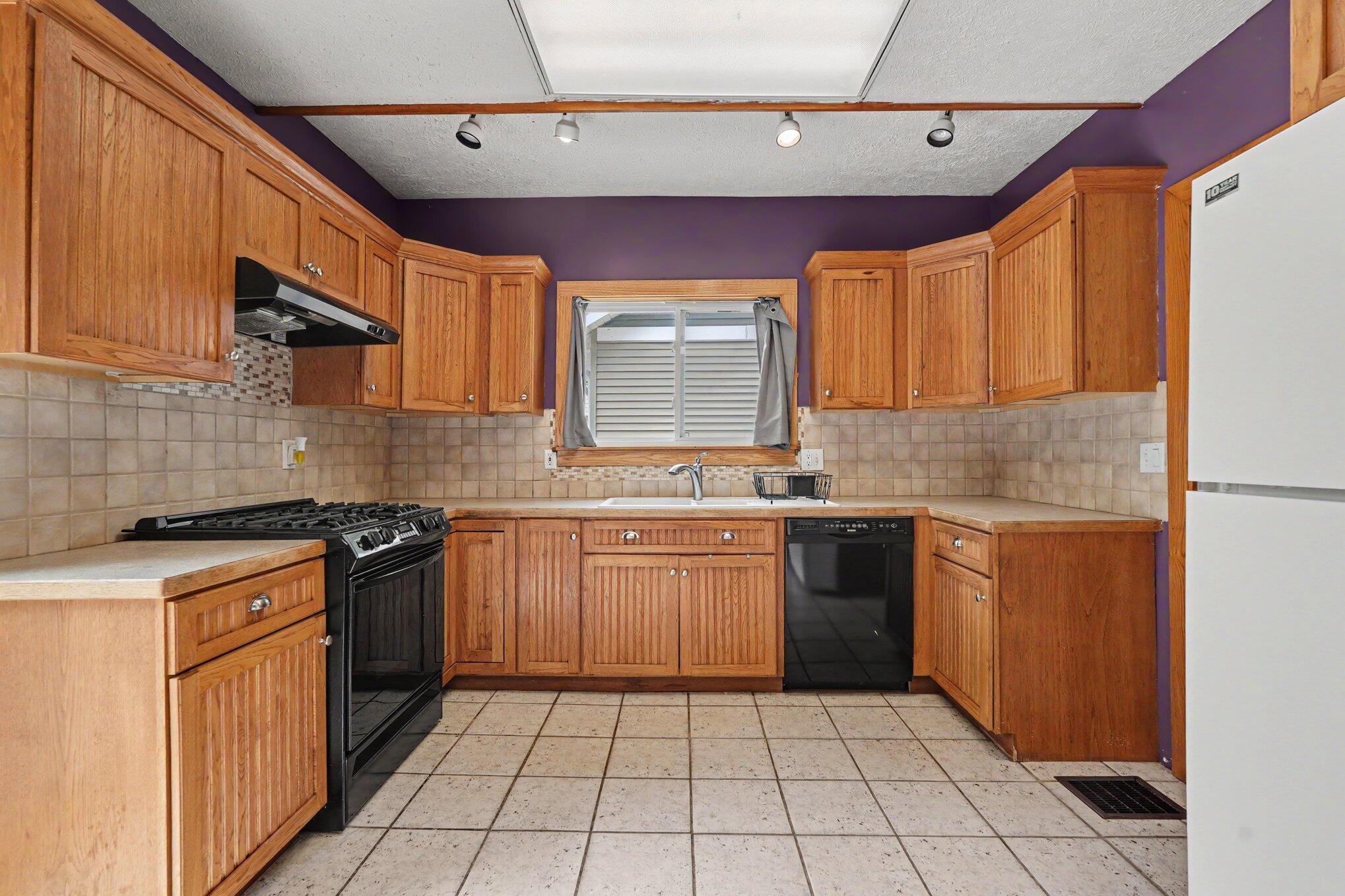 1216 Hovey Street SW Grand Rapids MI 49504