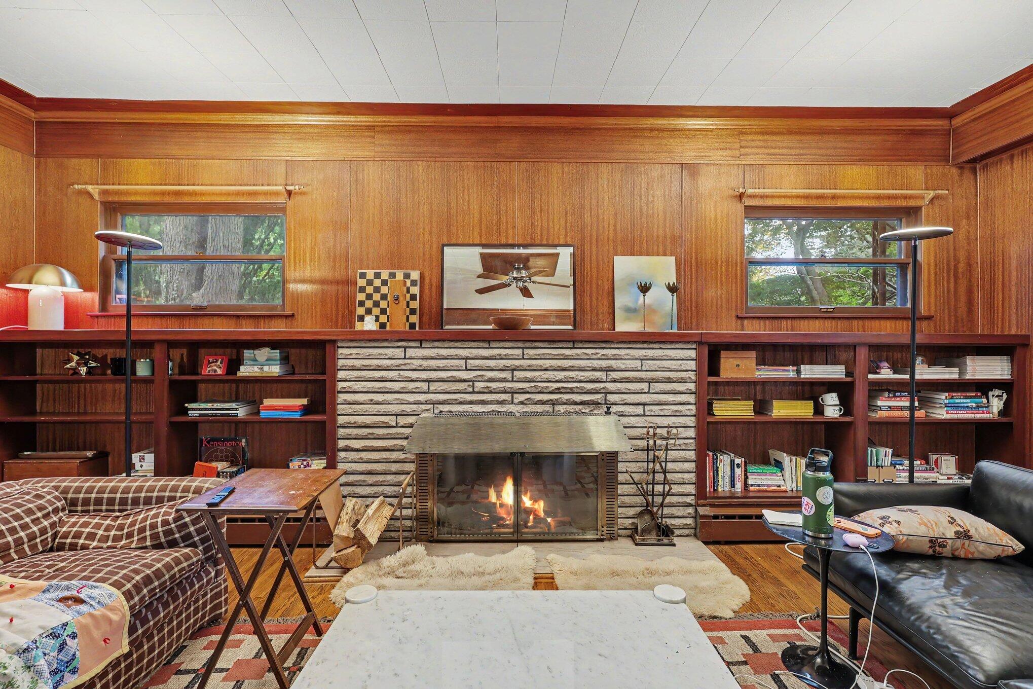 1739 Hendrick Road Norton Shores MI 49441