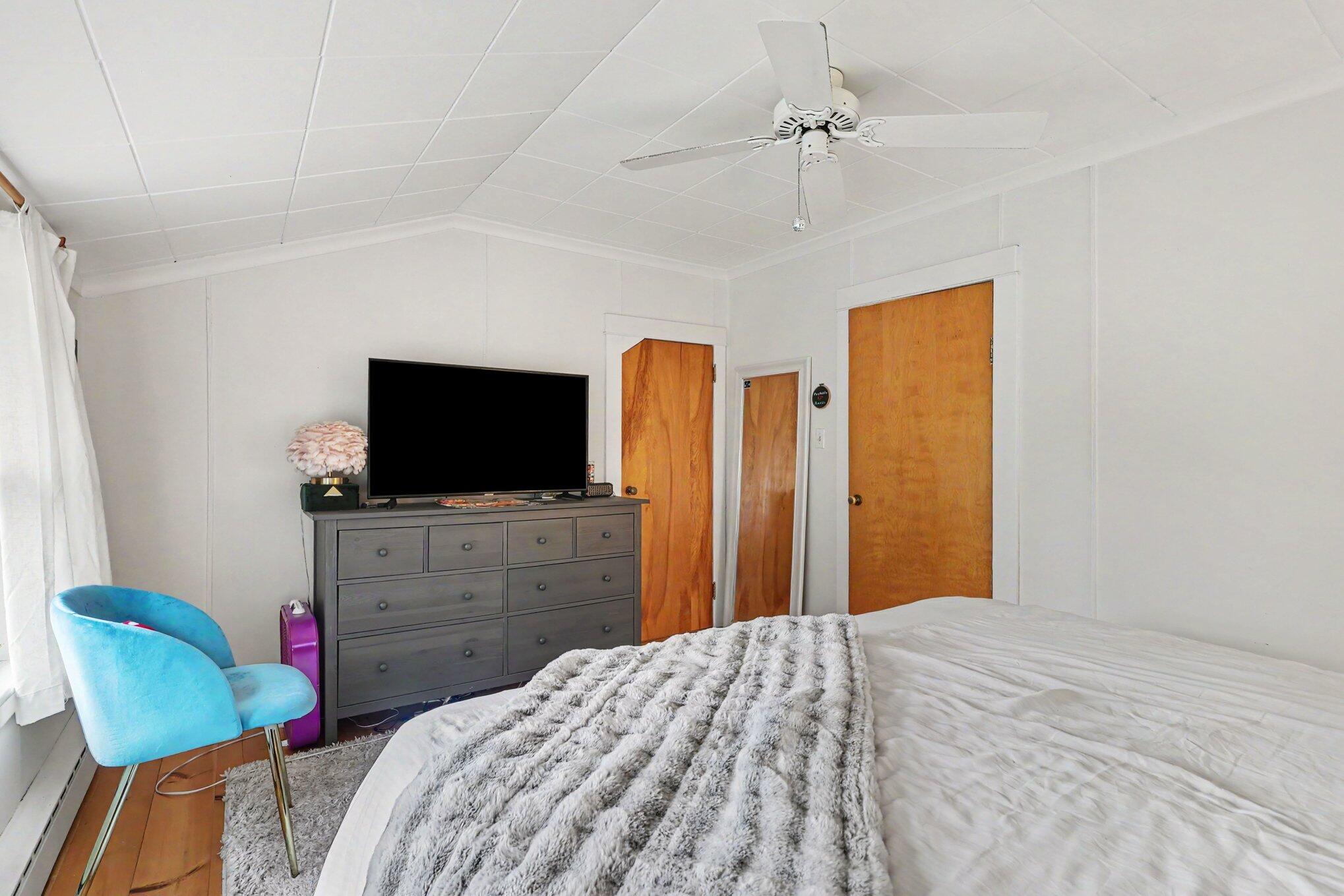 1739 Hendrick Road Norton Shores MI 49441