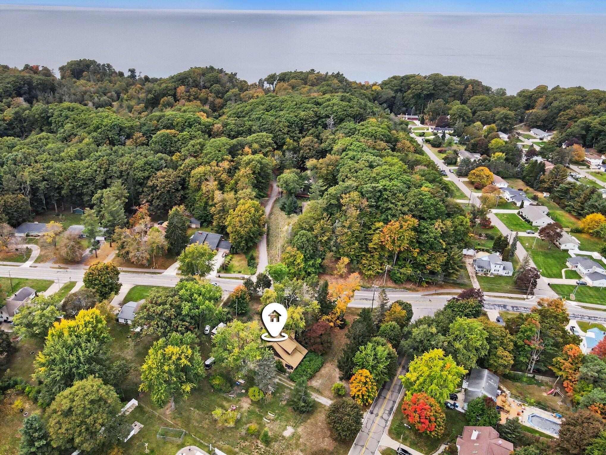 1739 Hendrick Road Norton Shores MI 49441