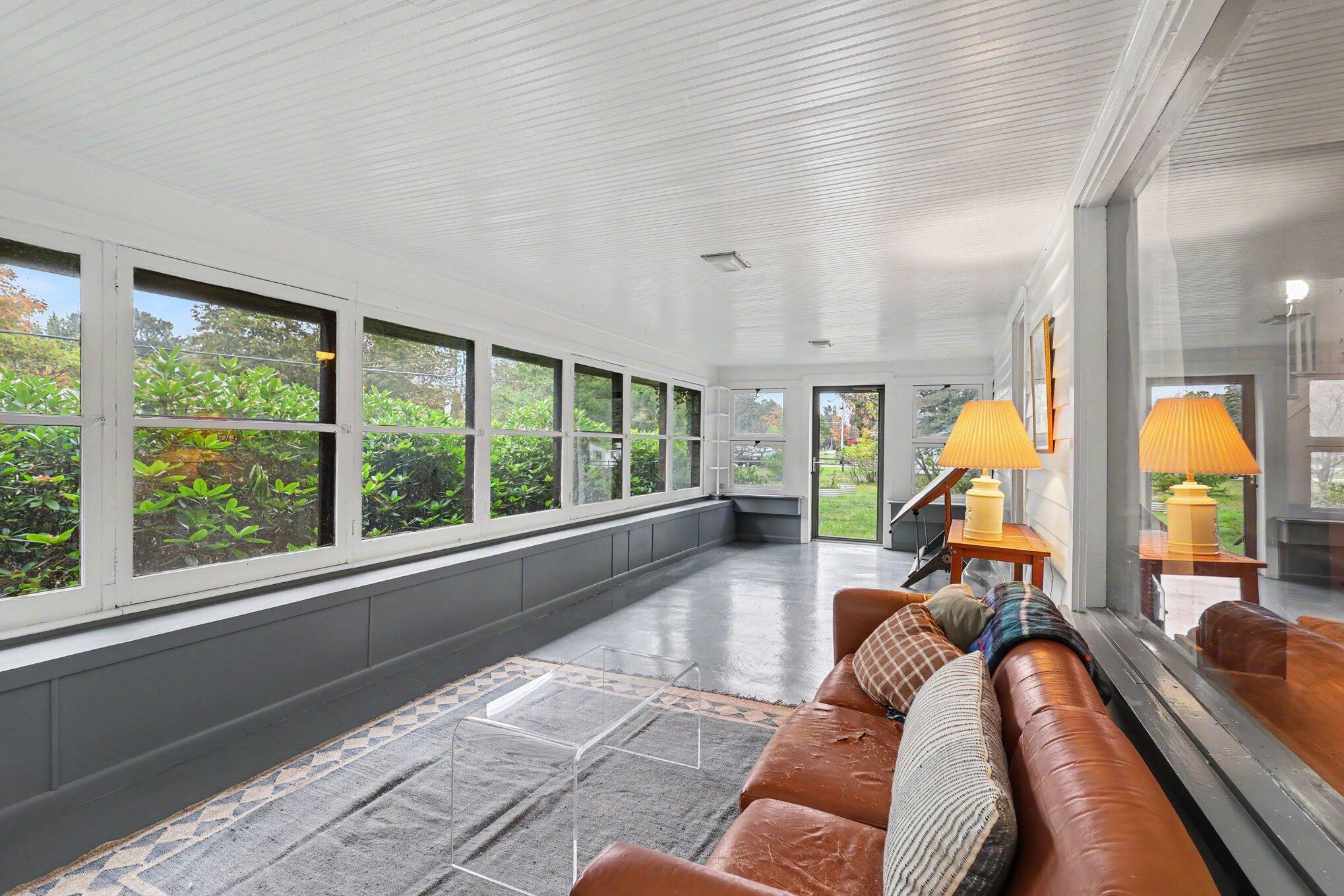 1739 Hendrick Road Norton Shores MI 49441