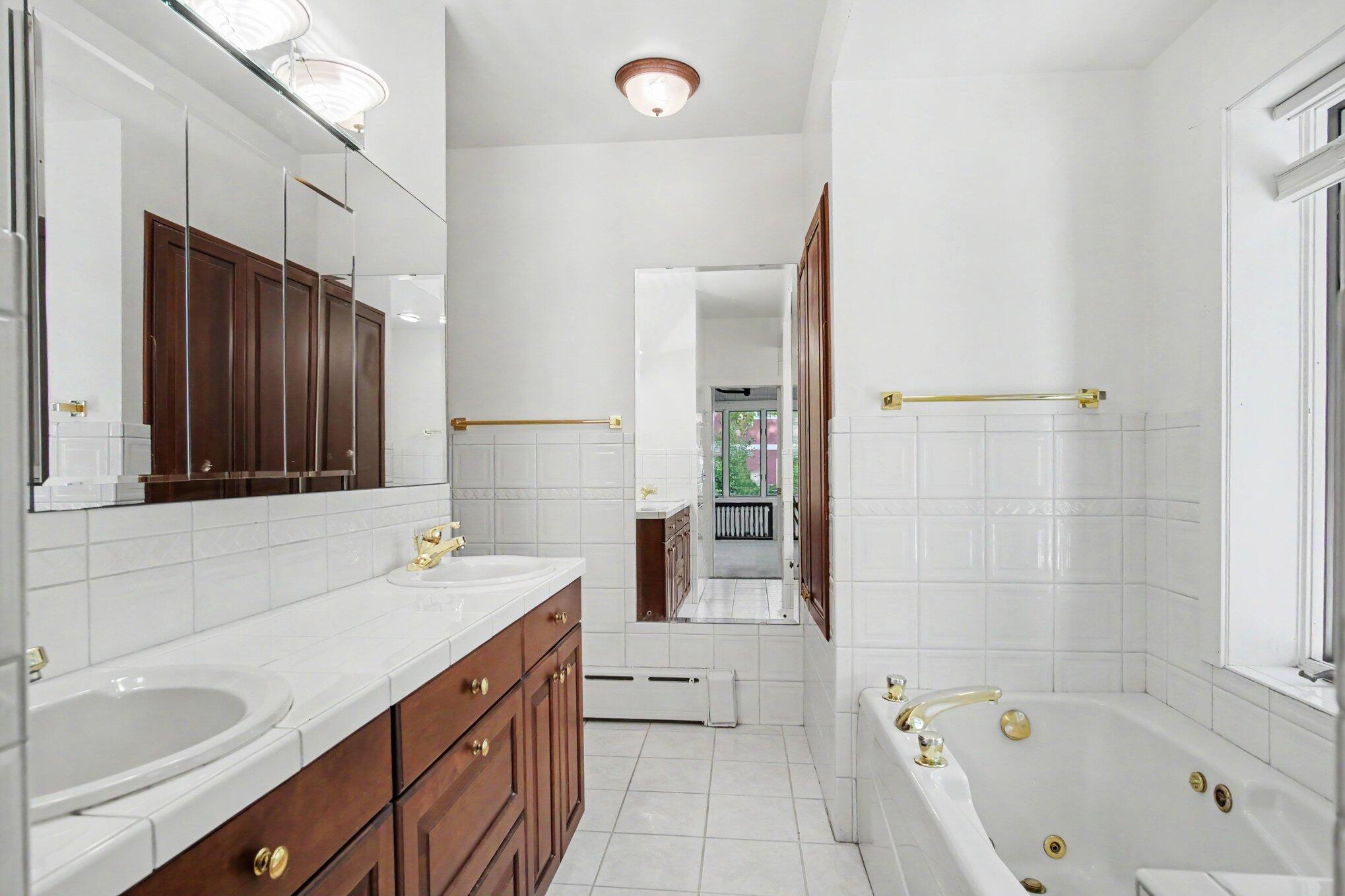 2318 Lake Drive SE East Grand Rapids MI 49506