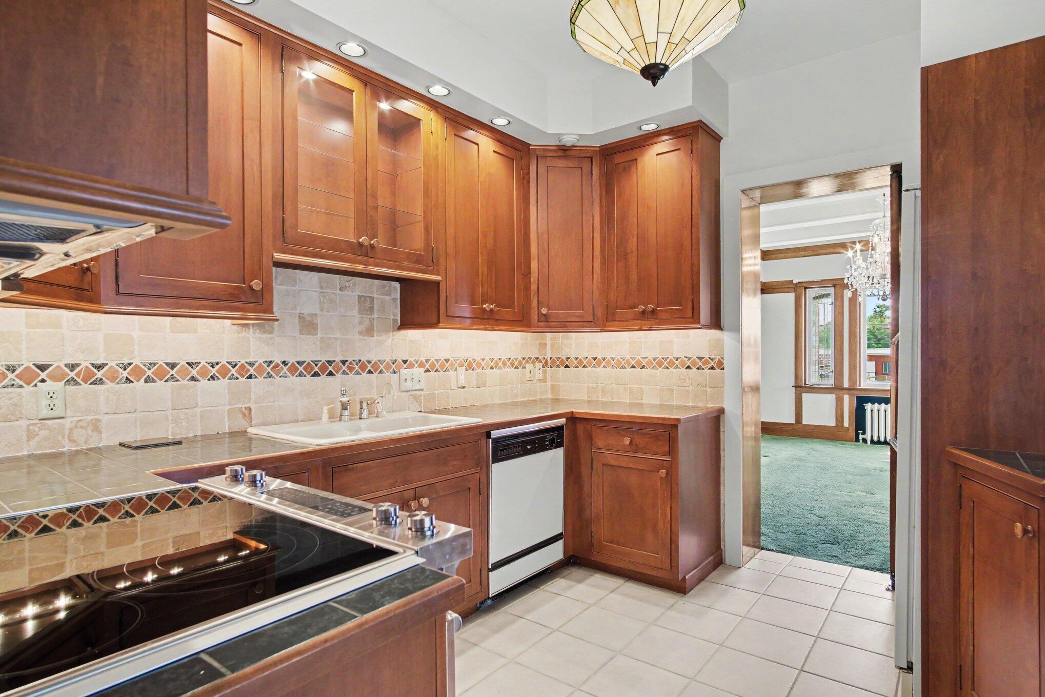 2318 Lake Drive SE East Grand Rapids MI 49506