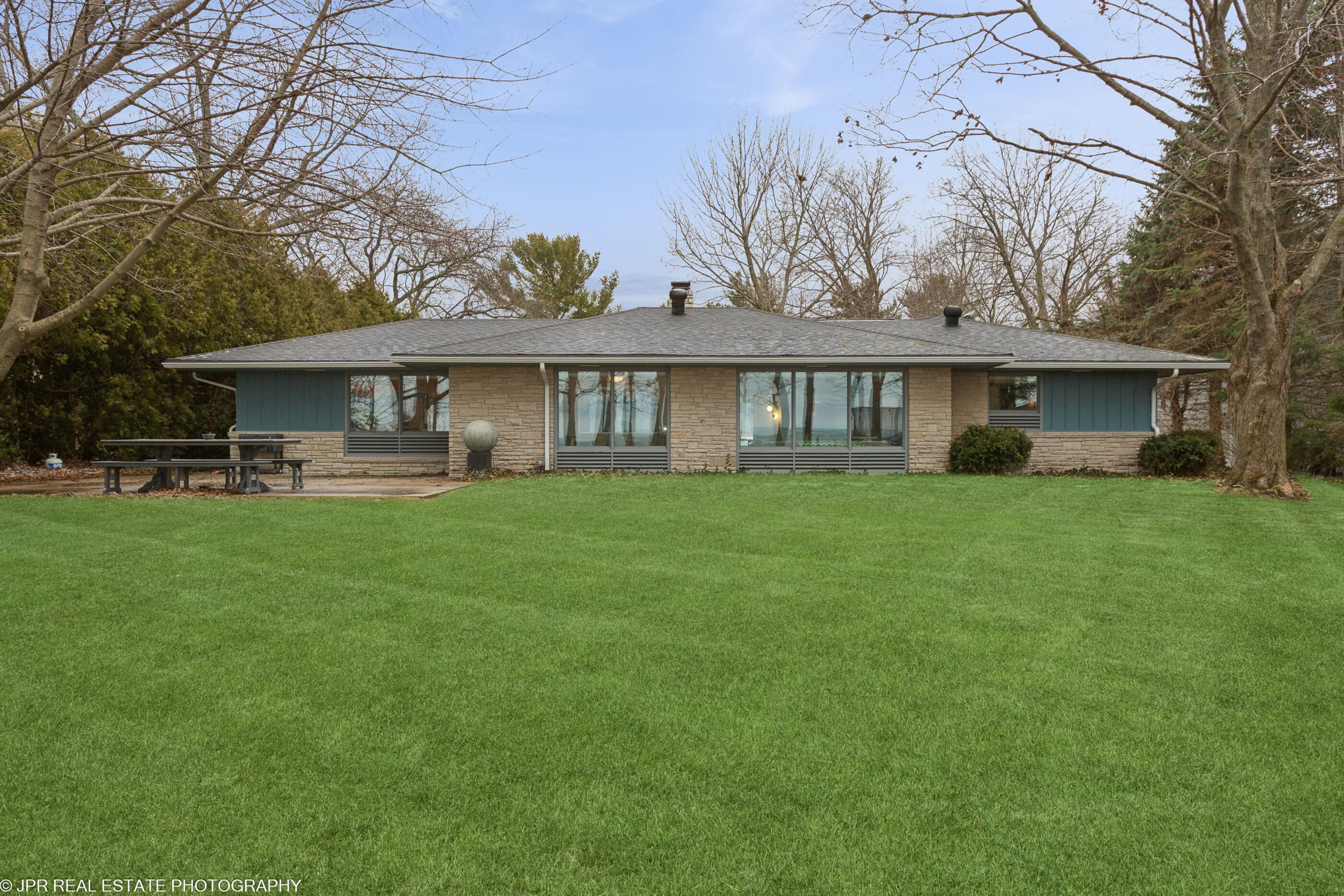3410 N M 63 Benton Harbor MI 49022