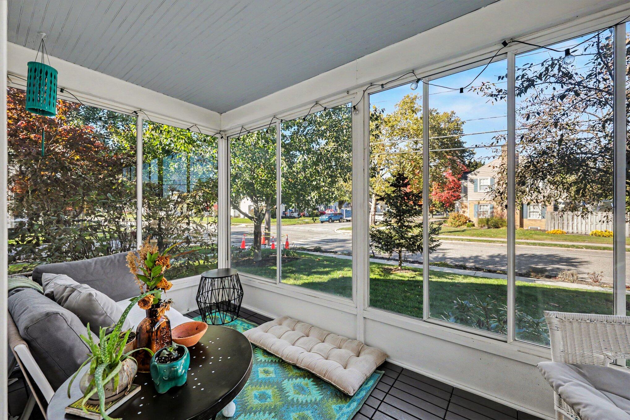 2050 Houseman Avenue NE Grand Rapids MI 49505
