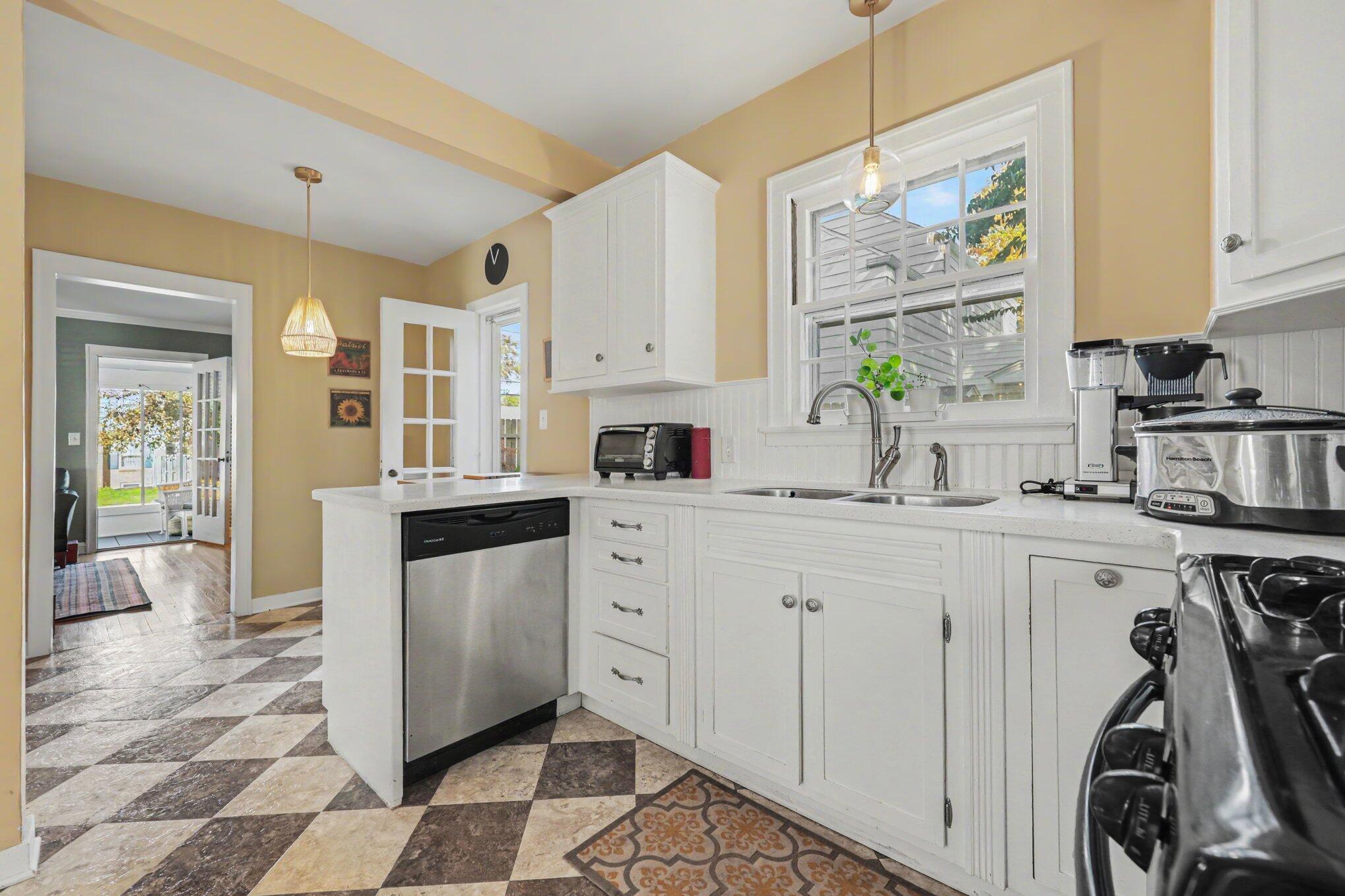 2050 Houseman Avenue NE Grand Rapids MI 49505