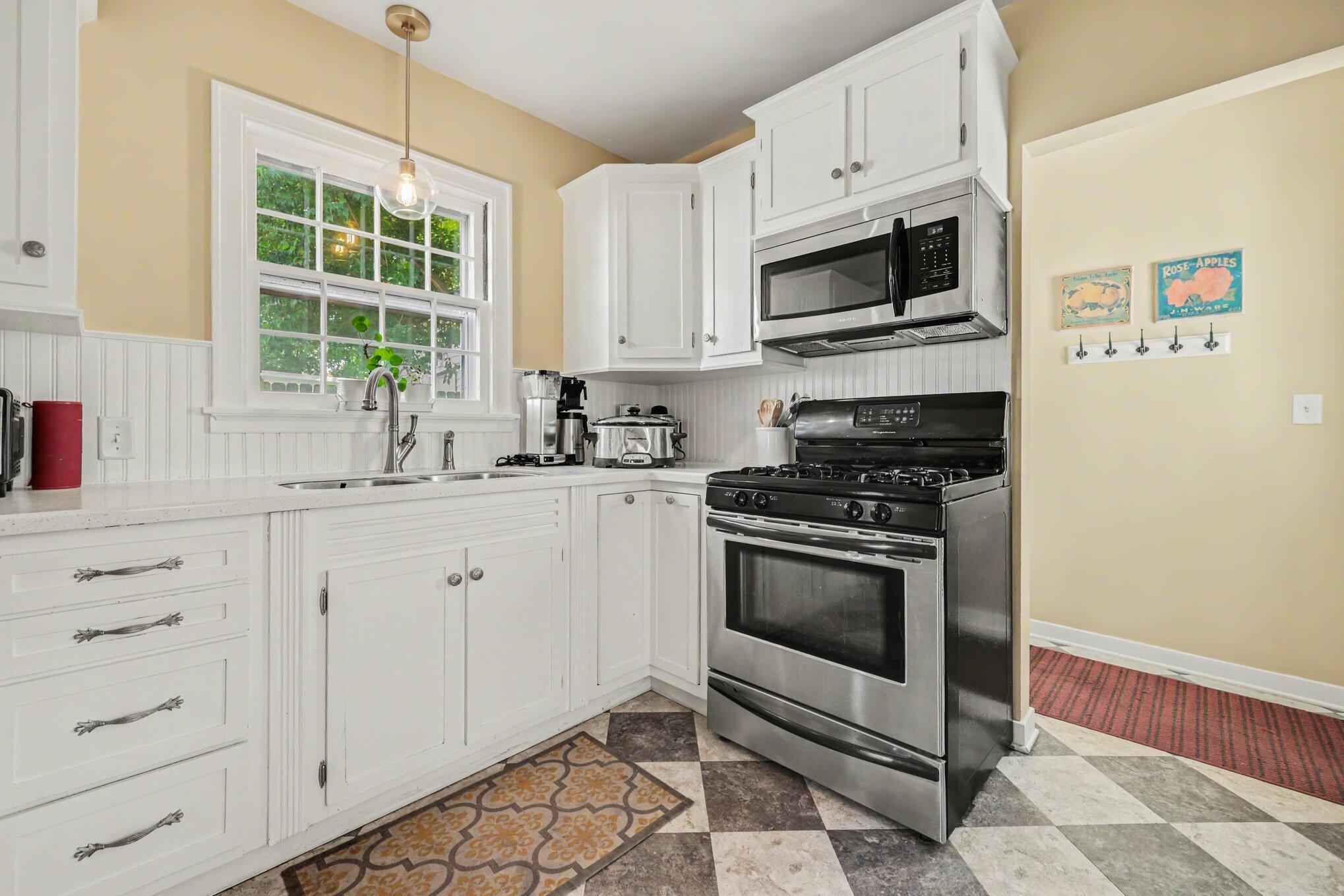 2050 Houseman Avenue NE Grand Rapids MI 49505