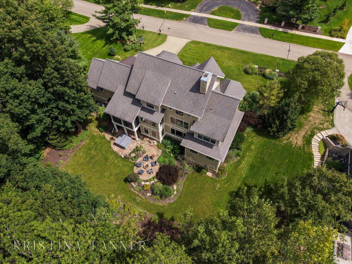 5782 Manchester Hills Drive SE Grand Rapids MI 49546