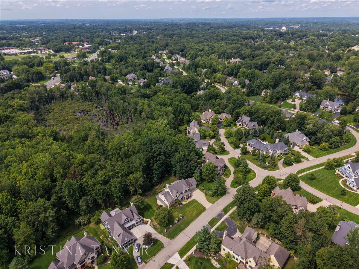 5782 Manchester Hills Drive SE Grand Rapids MI 49546
