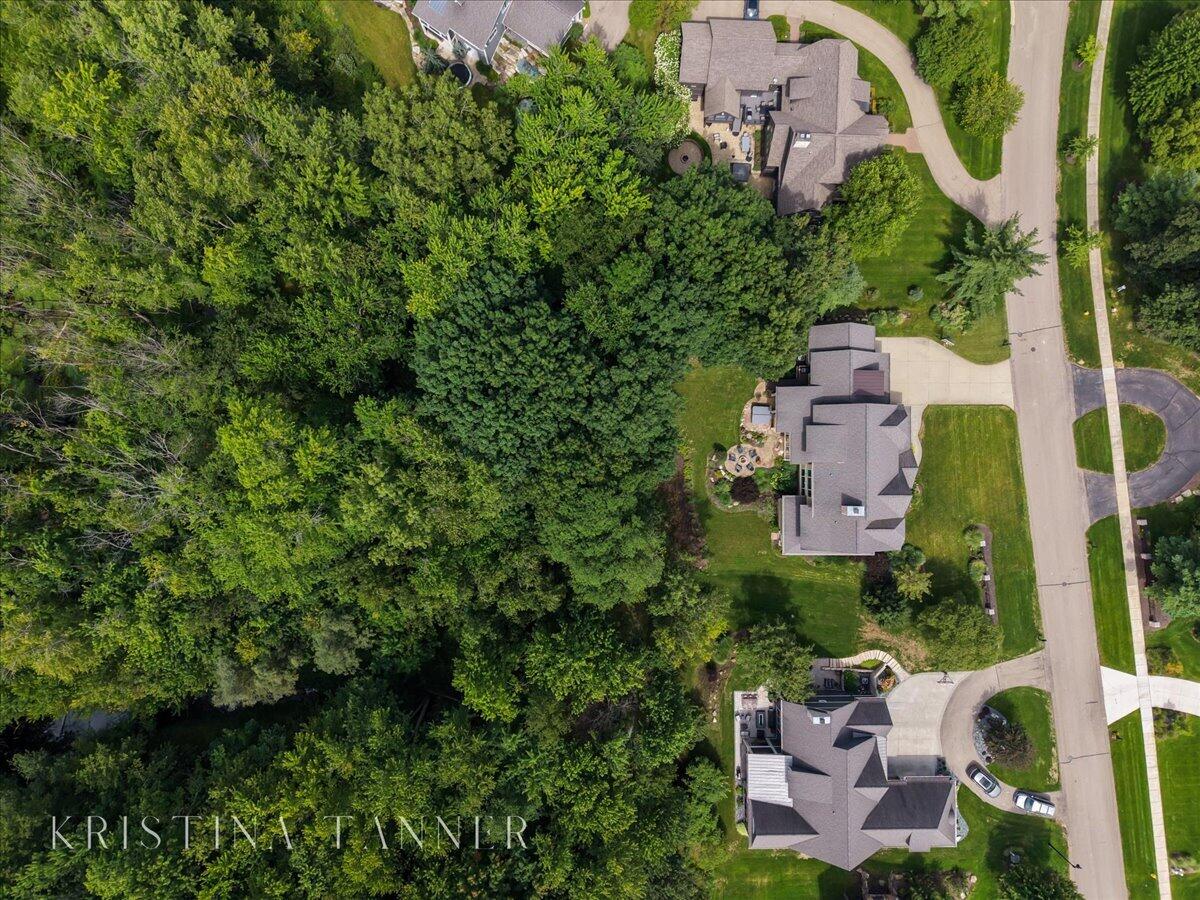 5782 Manchester Hills Drive SE Grand Rapids MI 49546