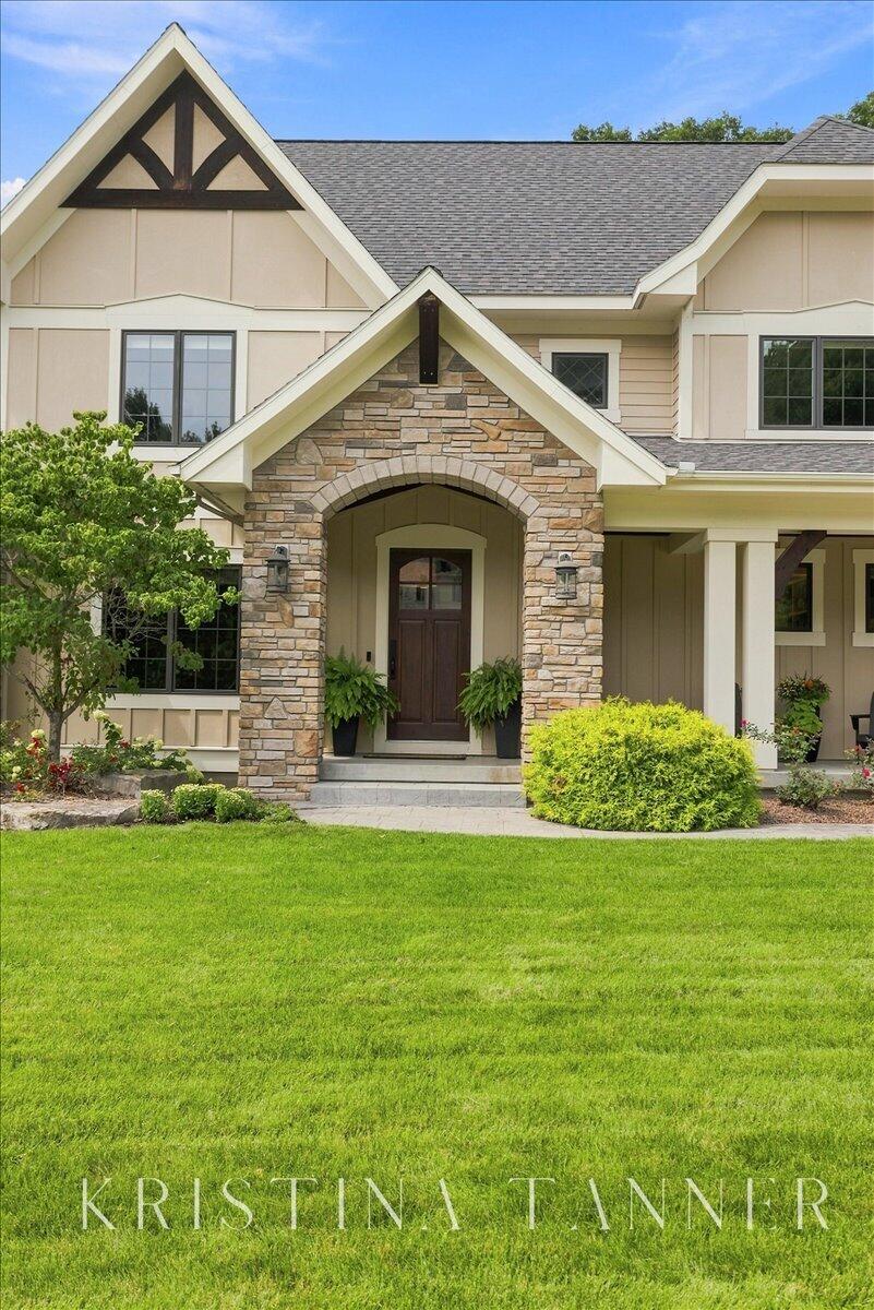 5782 Manchester Hills Drive SE Grand Rapids MI 49546