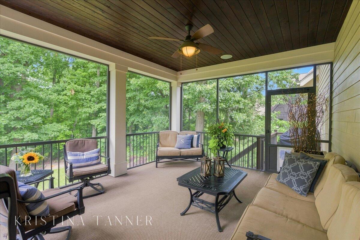 5782 Manchester Hills Drive SE Grand Rapids MI 49546