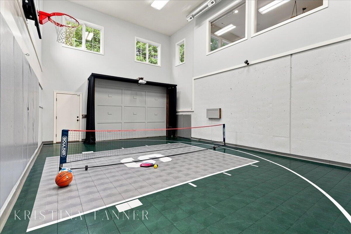 5782 Manchester Hills Drive SE Grand Rapids MI 49546