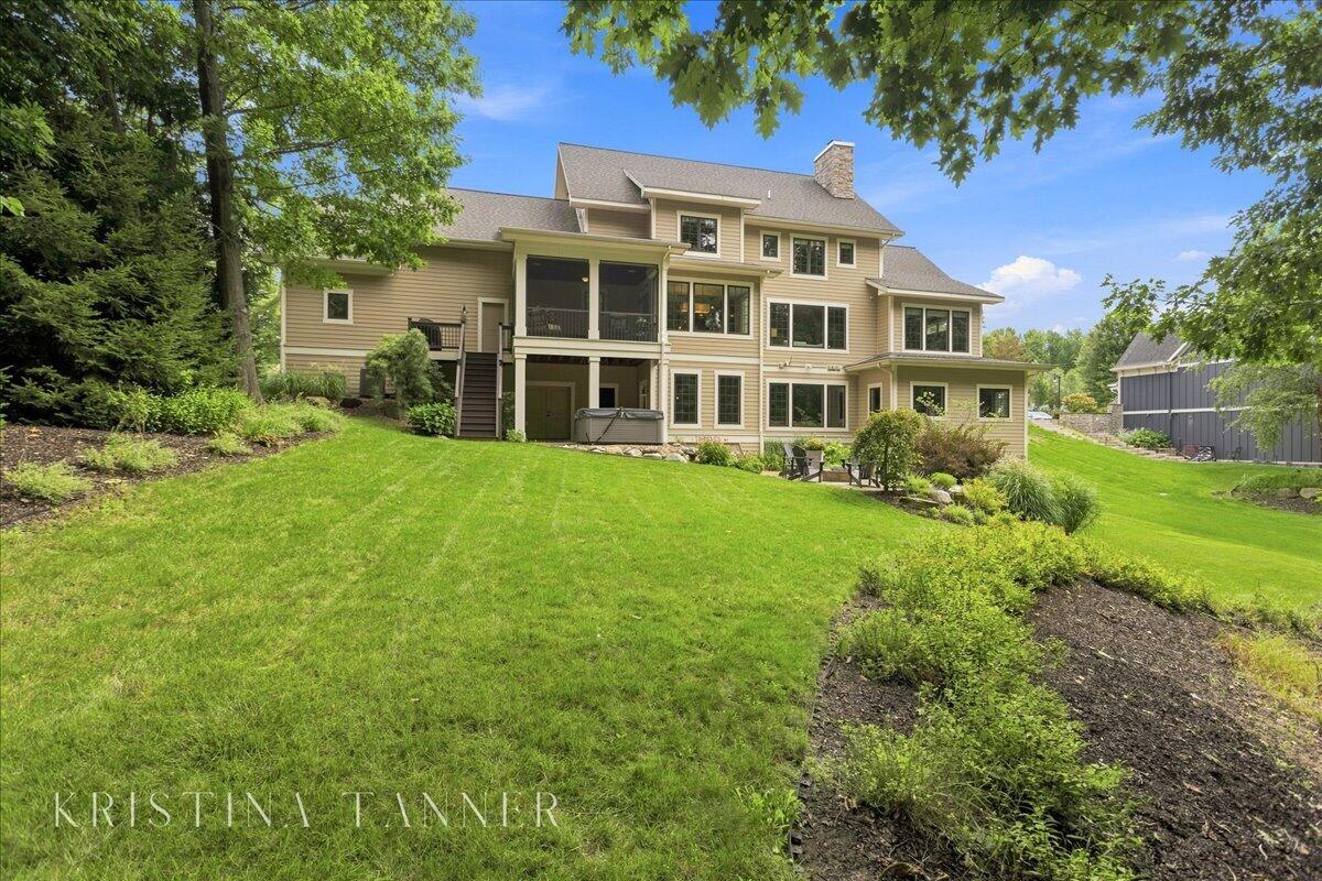 5782 Manchester Hills Drive SE Grand Rapids MI 49546