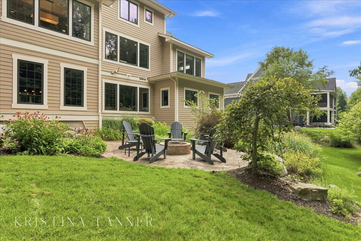 5782 Manchester Hills Drive SE Grand Rapids MI 49546