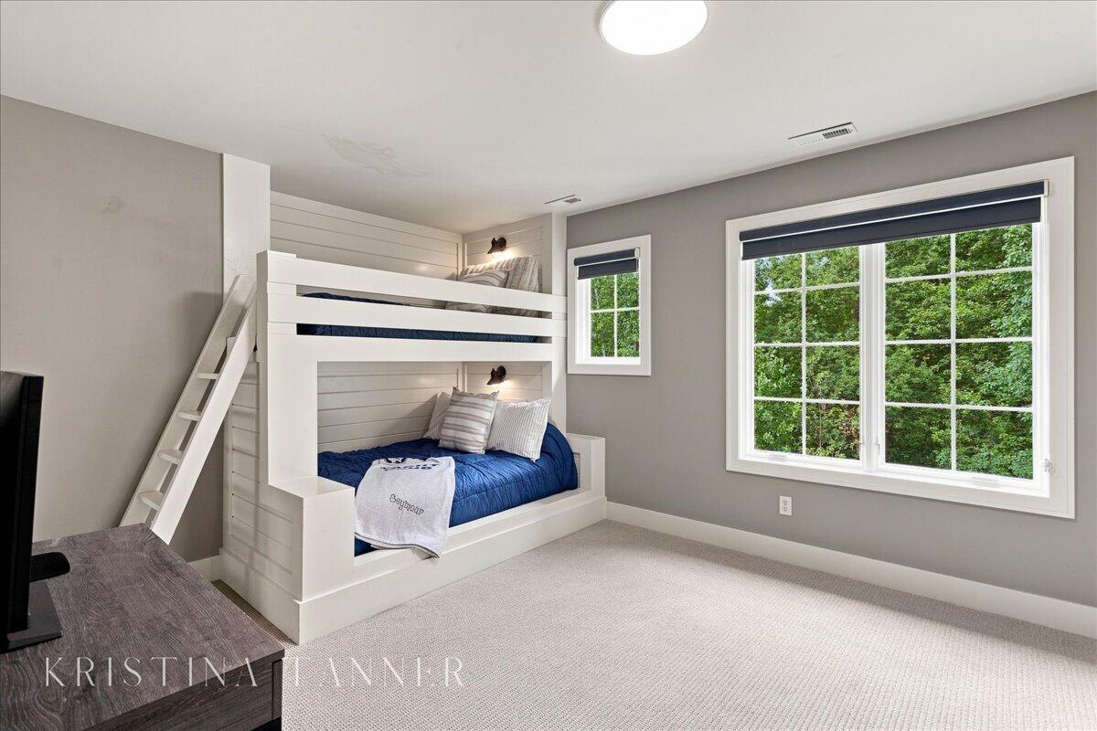 5782 Manchester Hills Drive SE Grand Rapids MI 49546