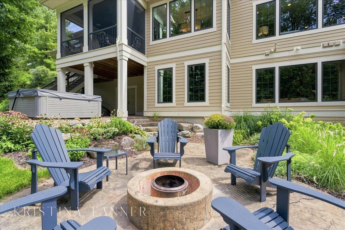 5782 Manchester Hills Drive SE Grand Rapids MI 49546