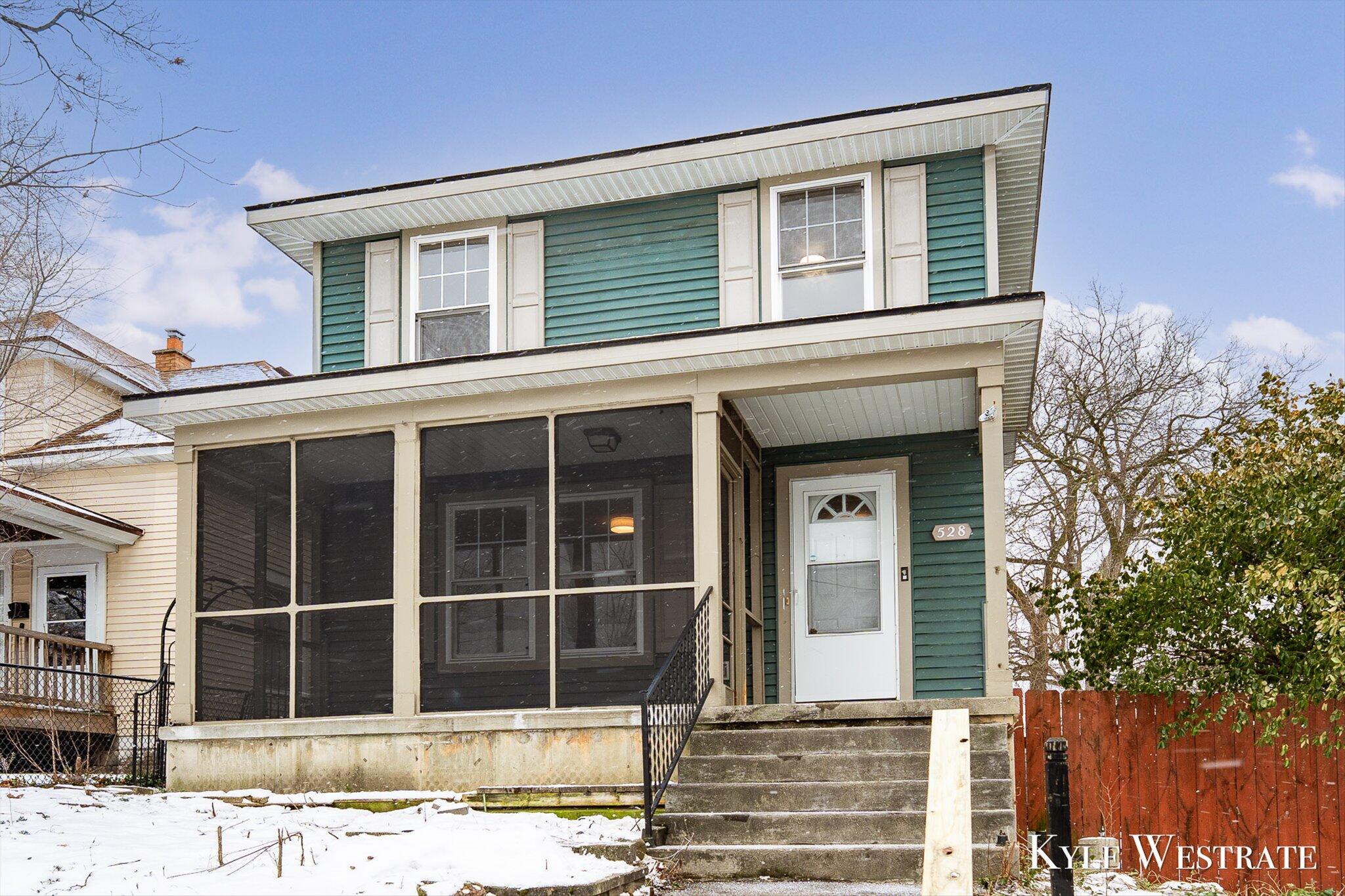 528 Woodlawn Street SE Grand Rapids MI 49507