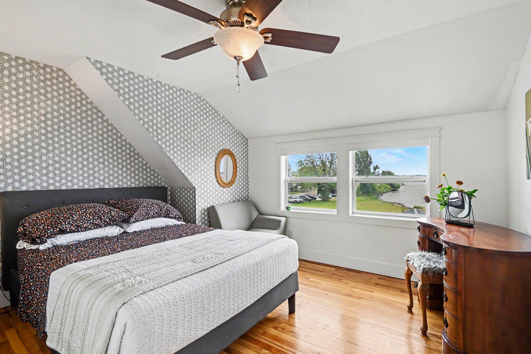 345 Ruddiman Drive Muskegon MI 49445