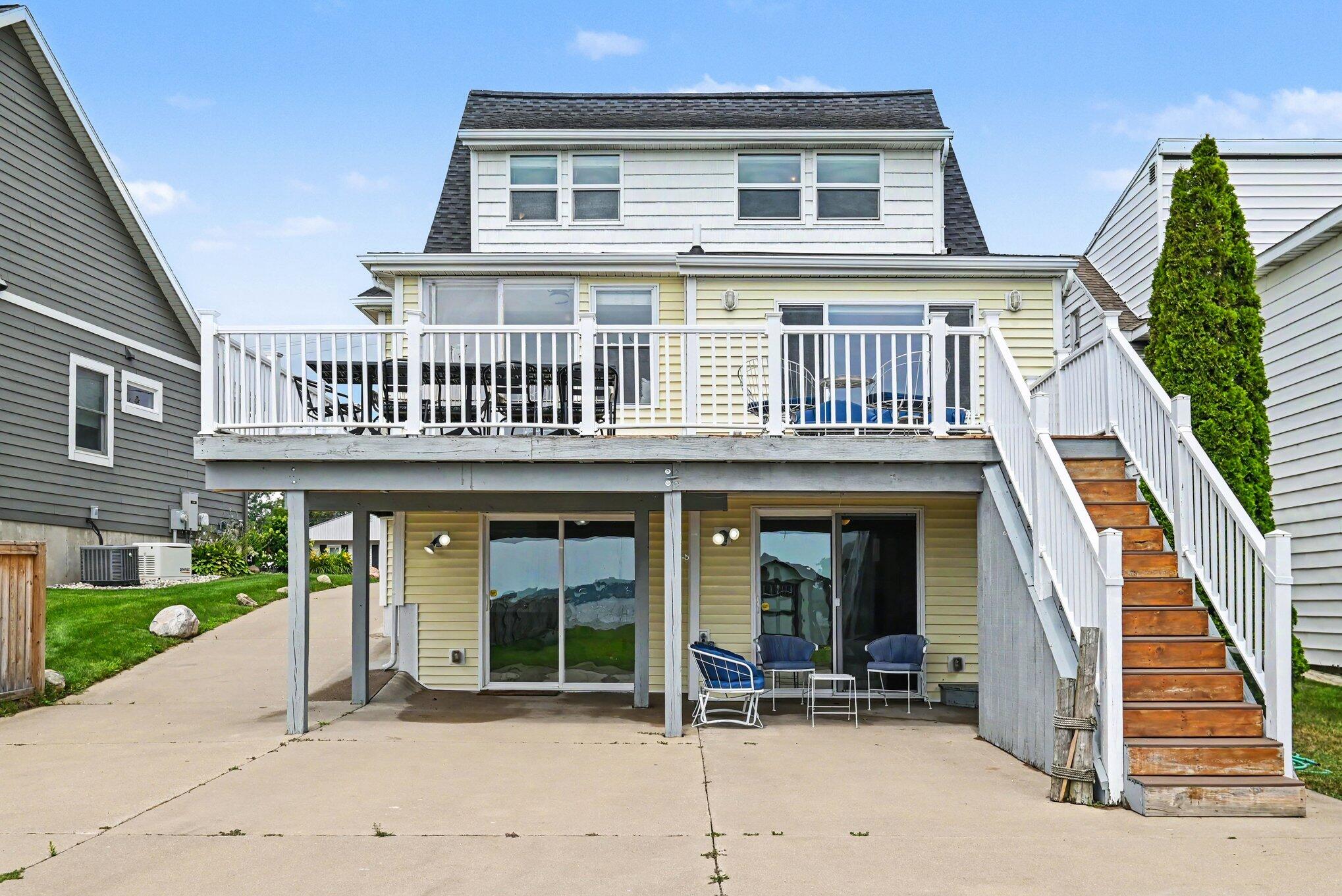 345 Ruddiman Drive Muskegon MI 49445