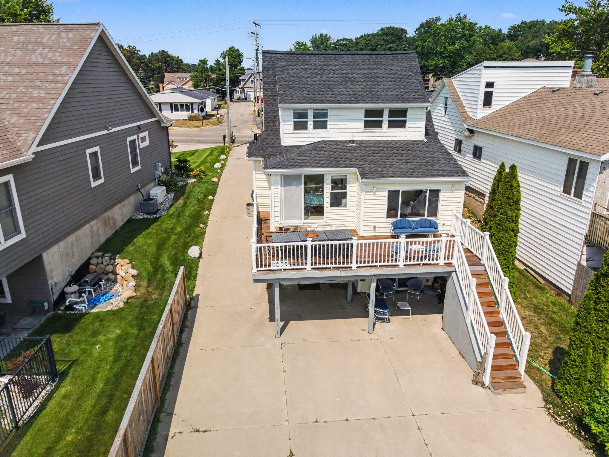 345 Ruddiman Drive Muskegon MI 49445