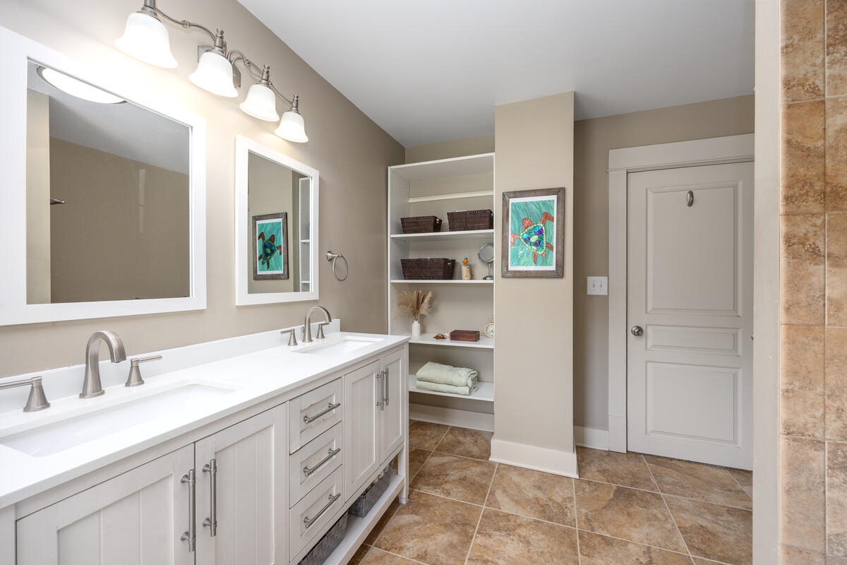702 Graceland Street NE Grand Rapids MI 49505