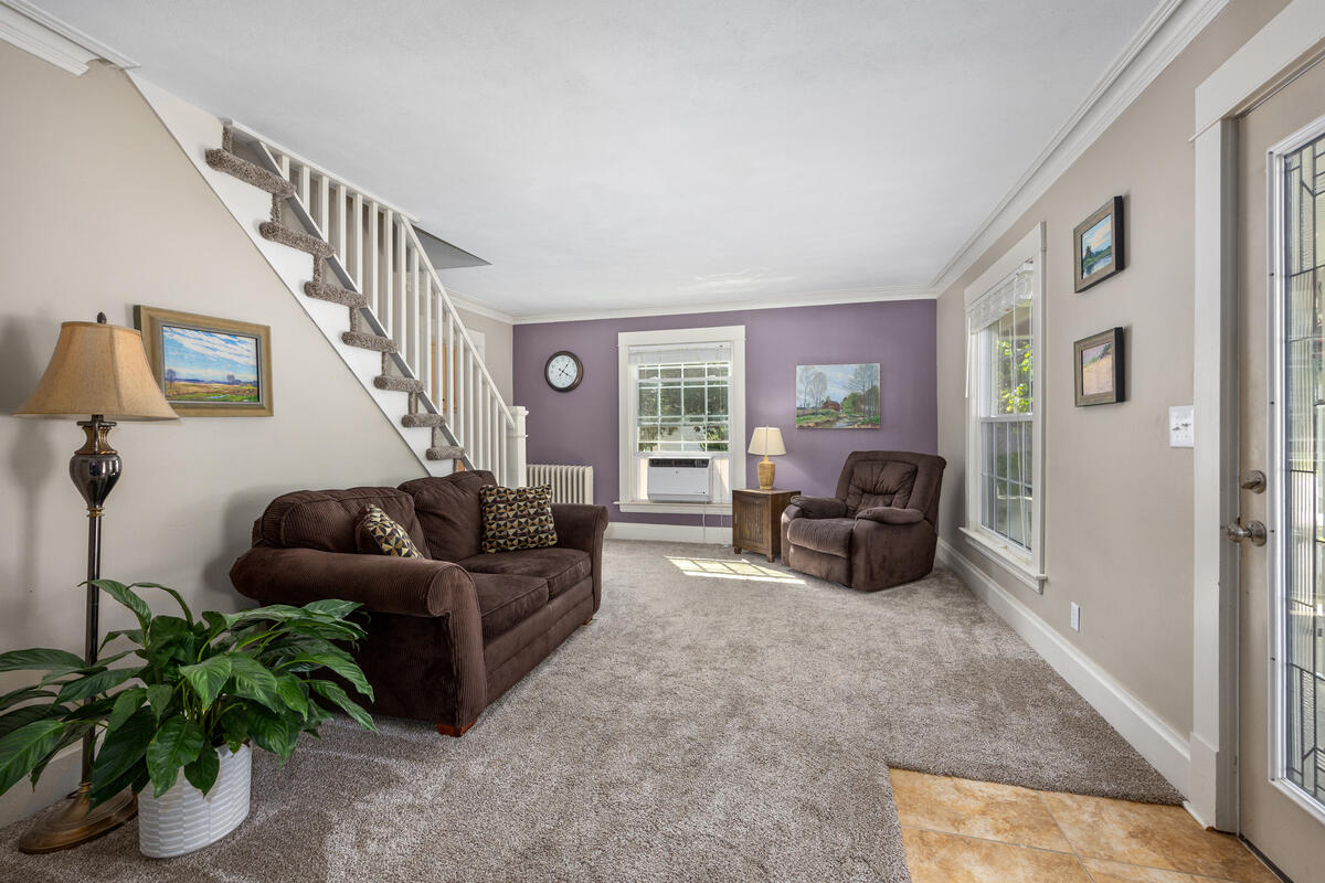 702 Graceland Street NE Grand Rapids MI 49505