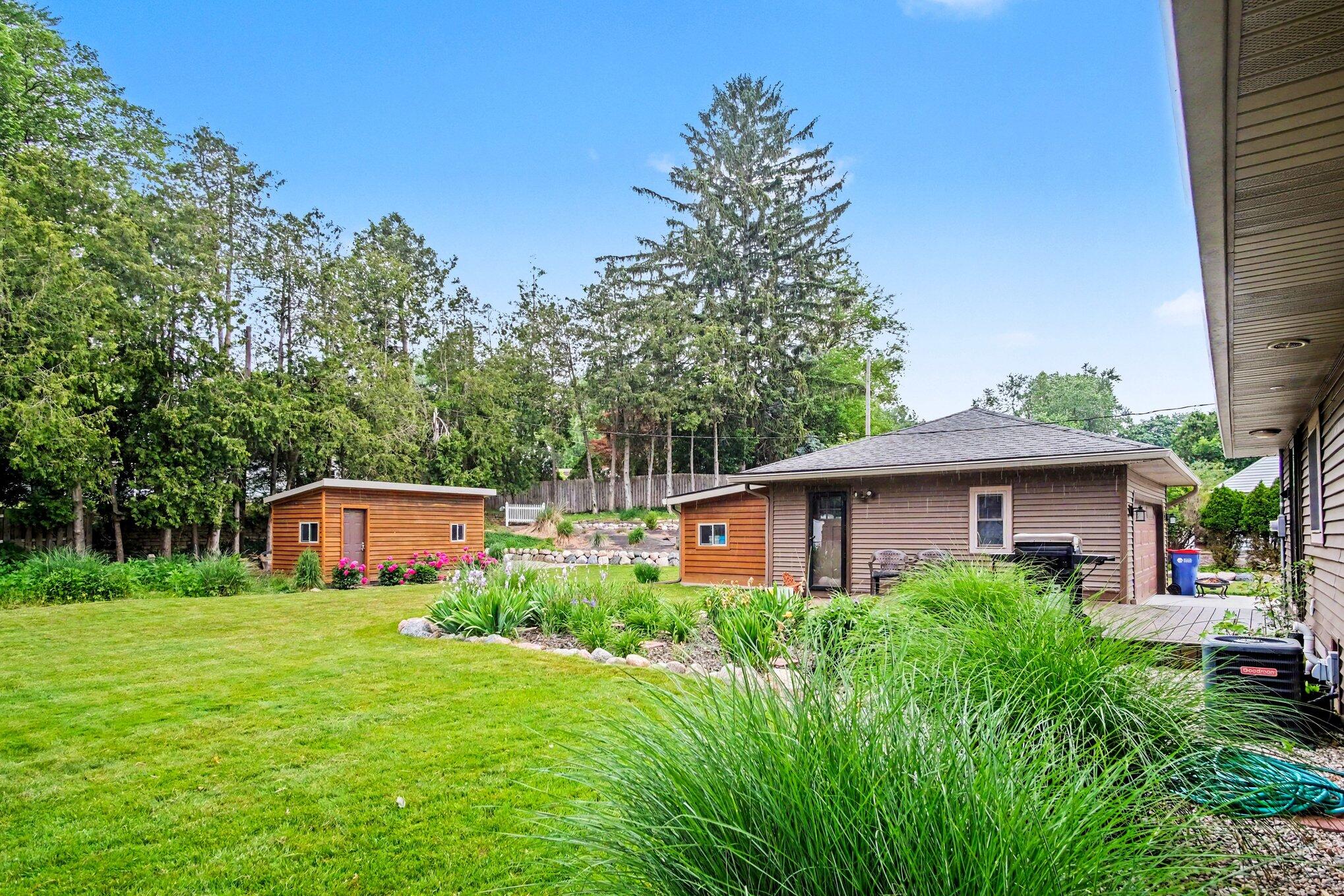 739 Old Gate Road NW Grand Rapids MI 49504