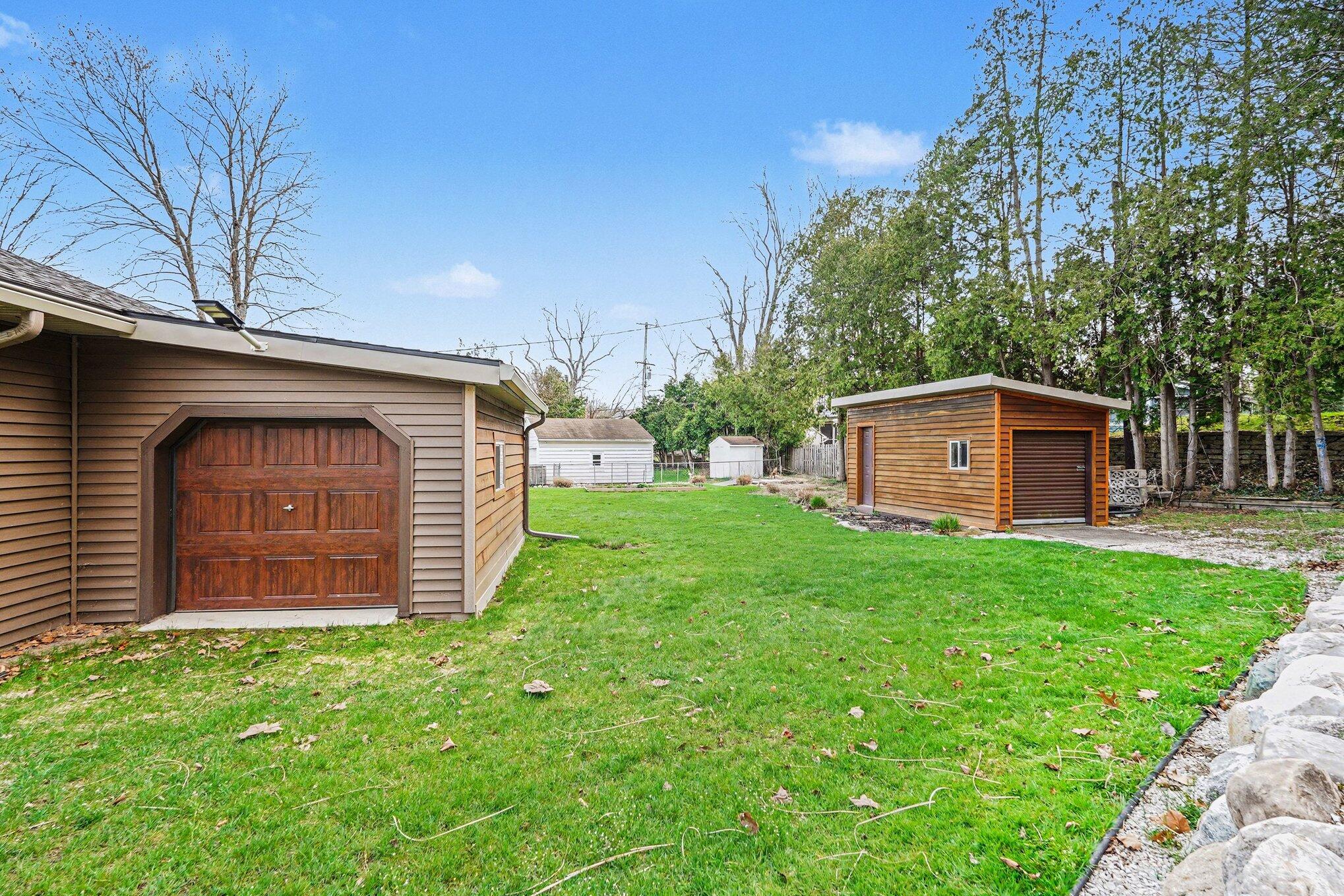 739 Old Gate Road NW Grand Rapids MI 49504