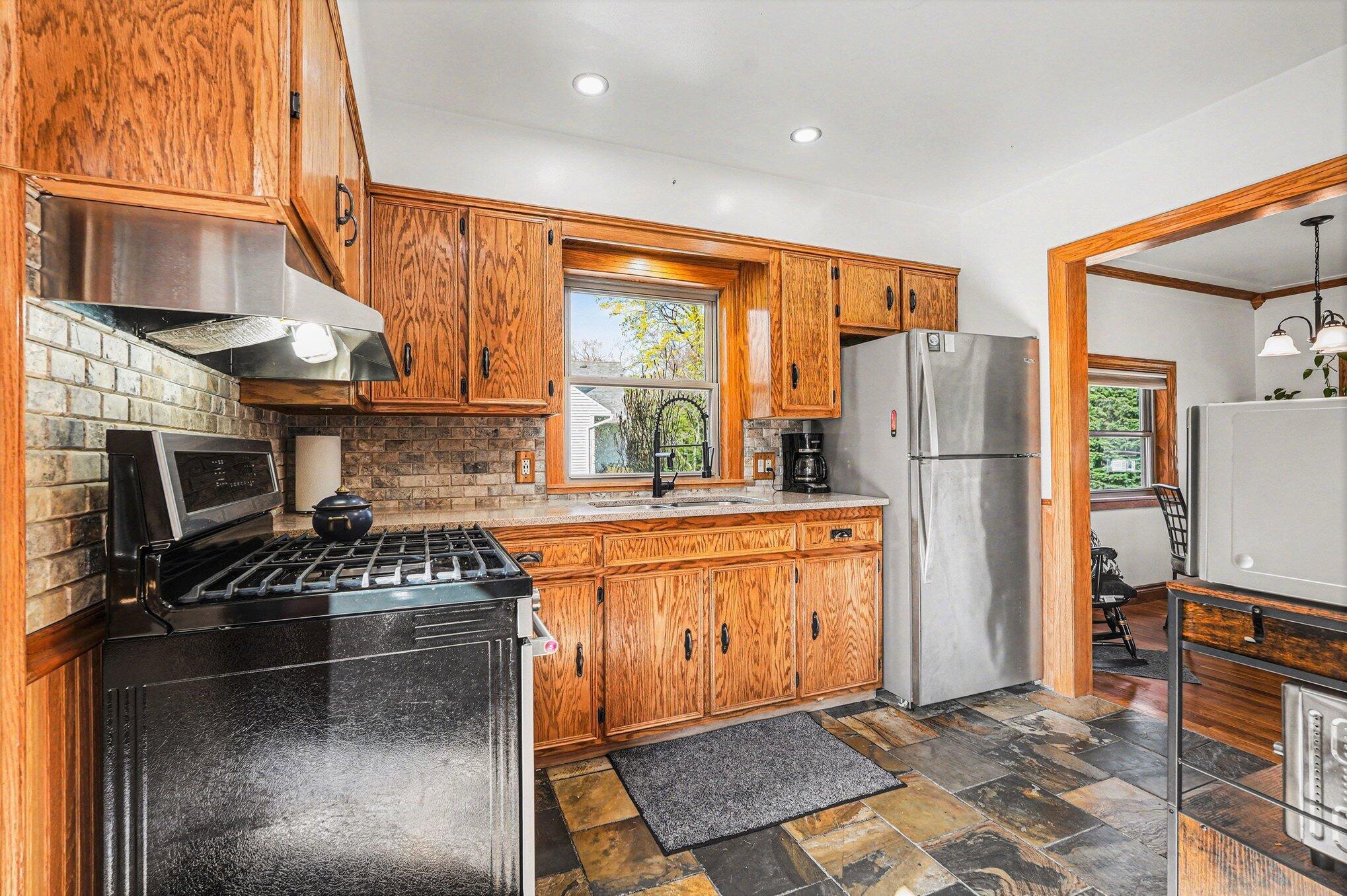 739 Old Gate Road NW Grand Rapids MI 49504