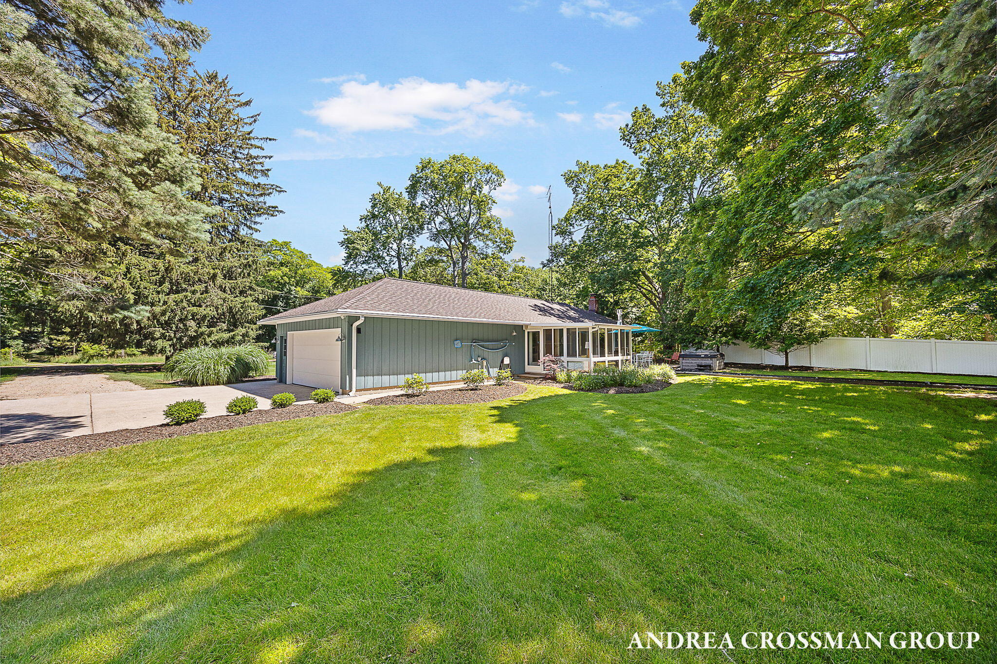 2056 Lakeshore Drive Fennville MI 49408